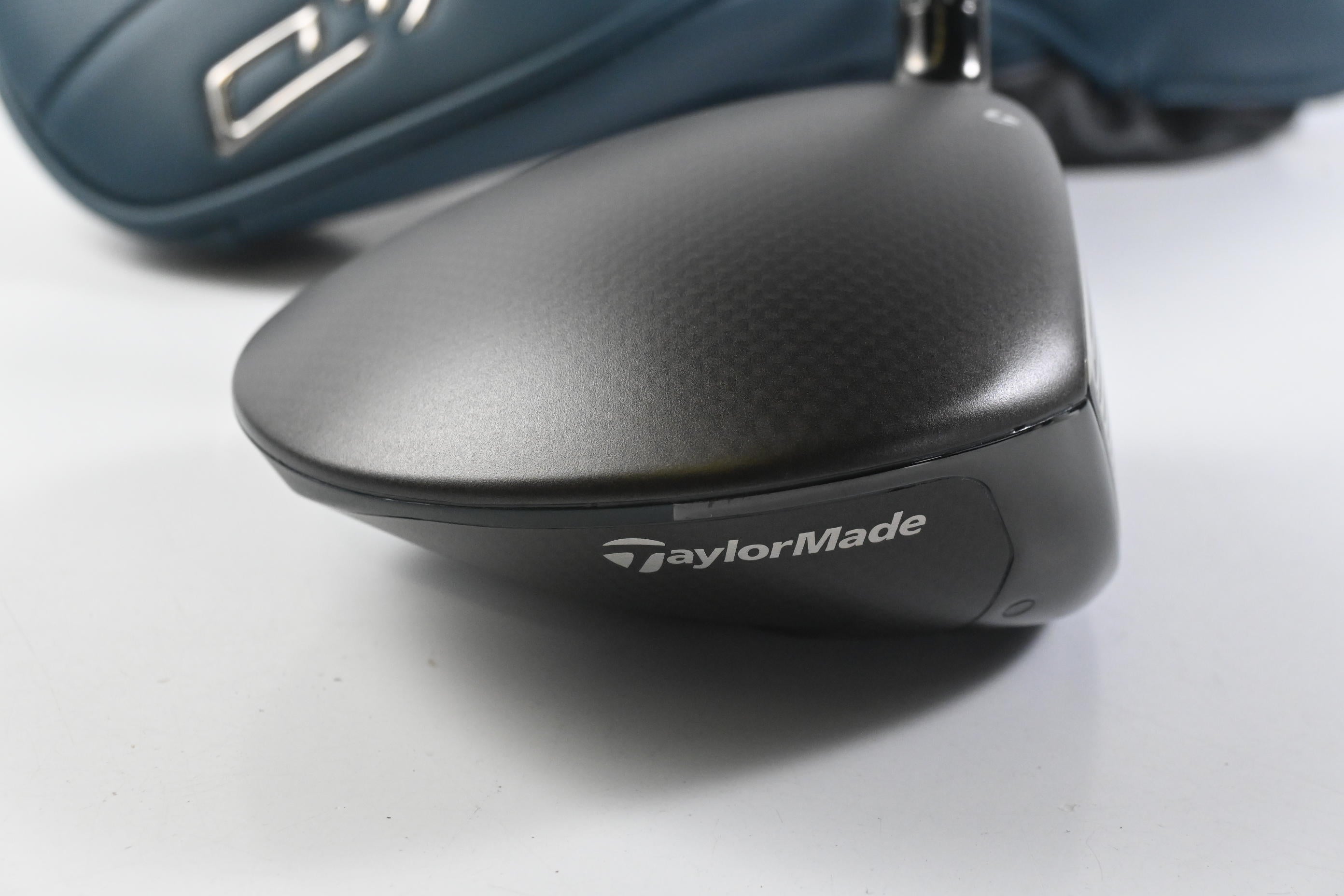 Taylormade Qi4D LS Driver / 9 Degree / Regular Flex Reax Red 50 Shaft