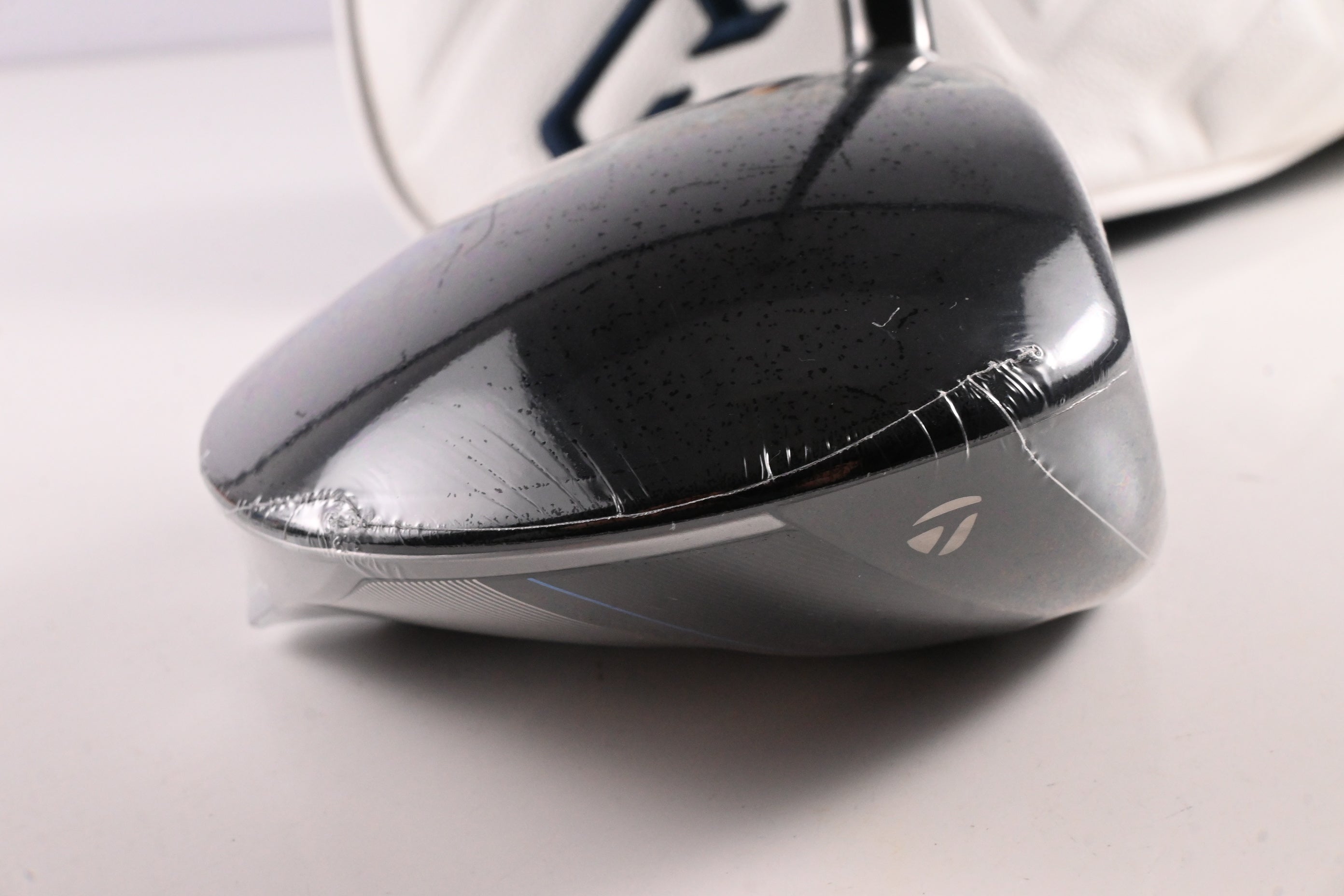 Taylormade Qi10 LS Driver / 9 Degree / Stiff Flex Fujikura Atmos Silver 6 Shaft