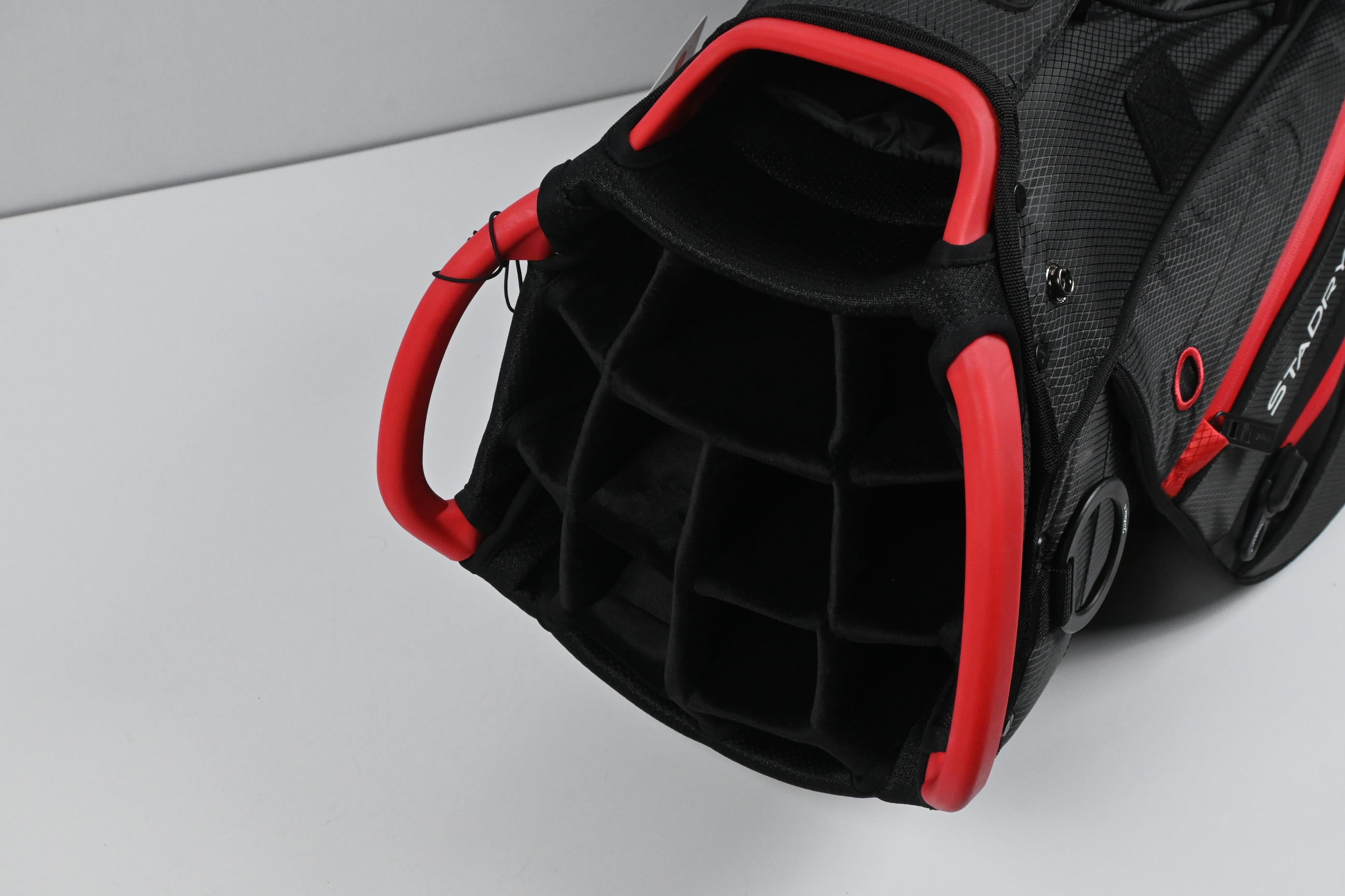 Titleist StaDry Cart Bag / 14-Way Divider / Black & Red