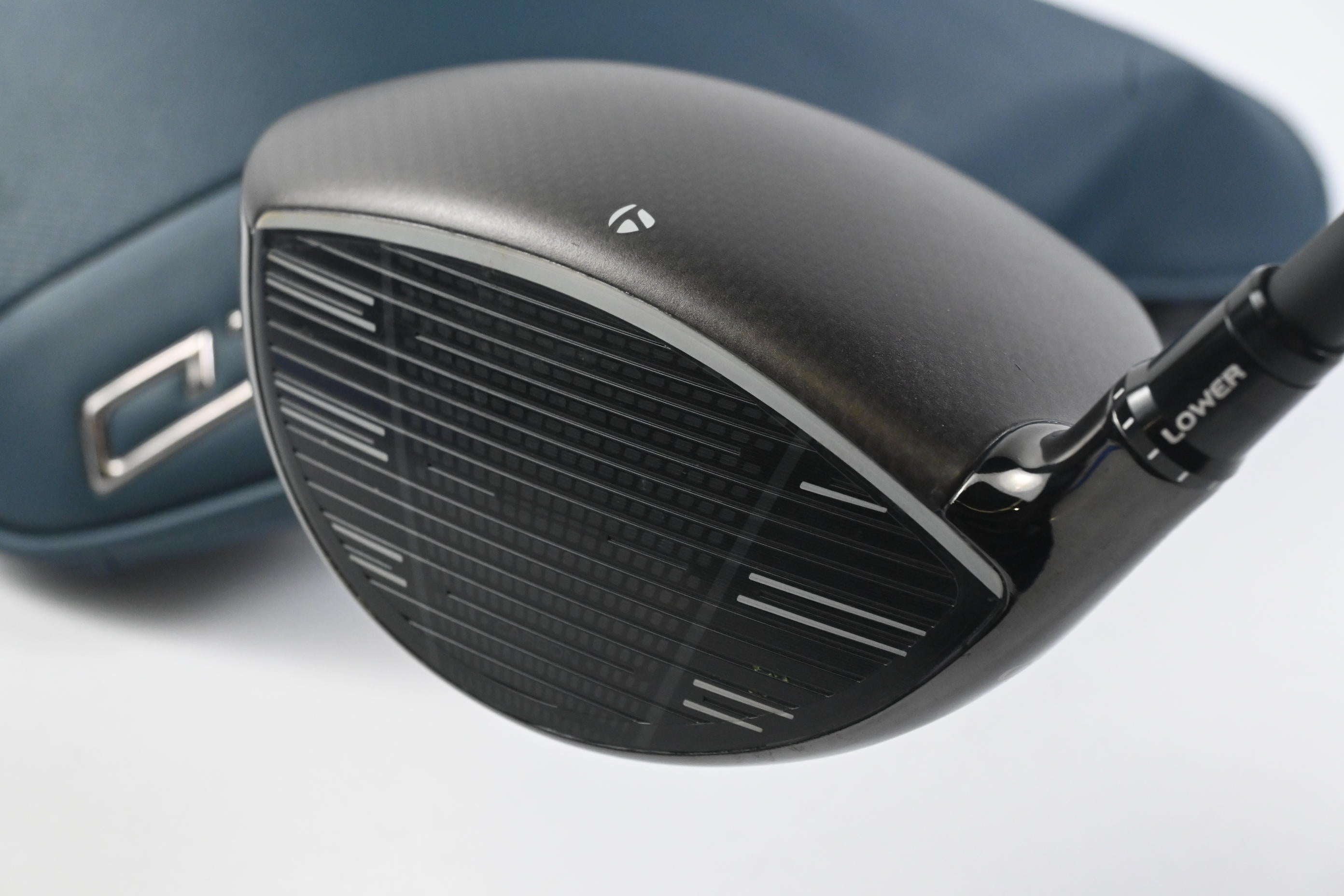 Taylormade Qi4D LS Driver / 9 Degree / Regular Flex Reax Red 50 Shaft
