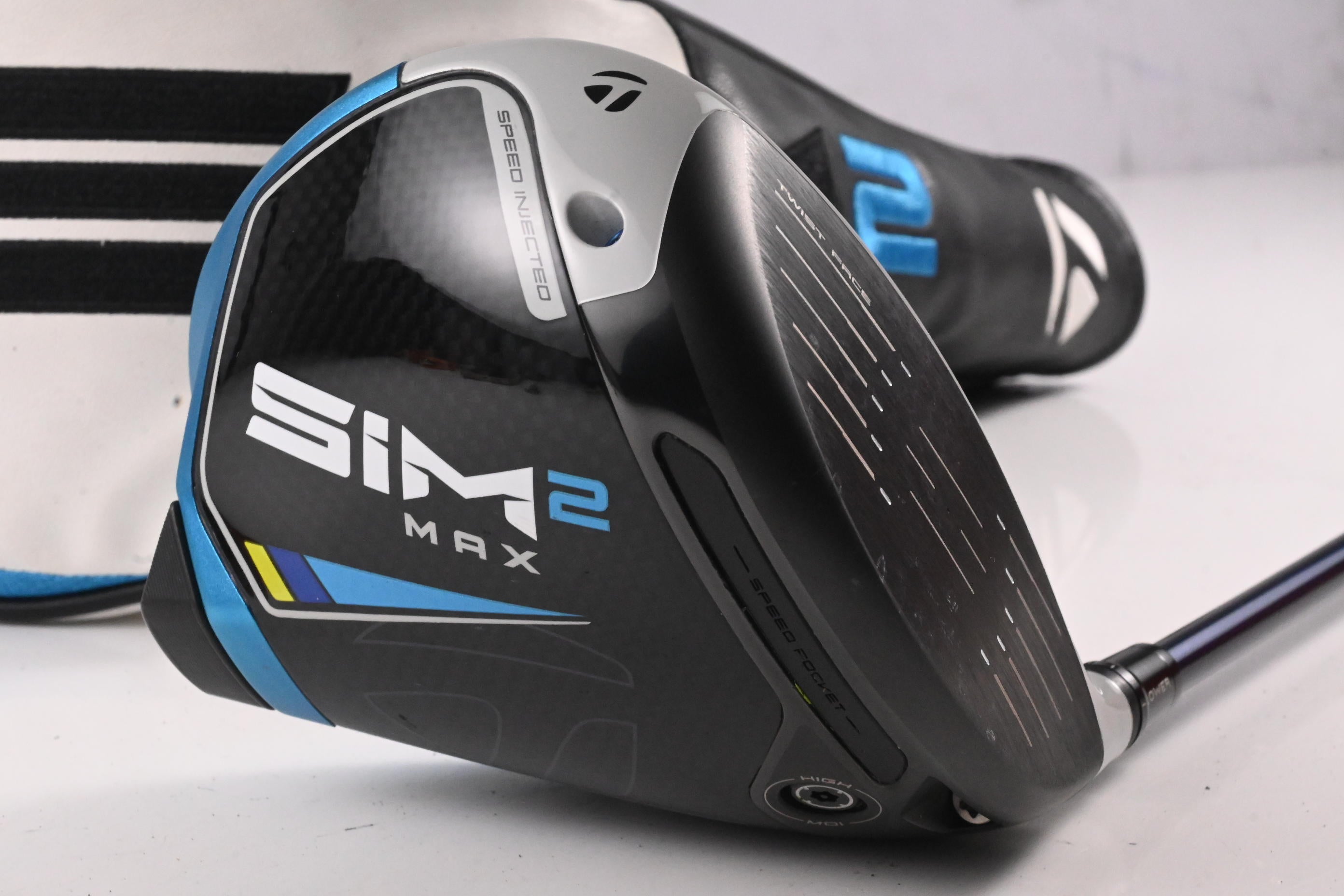 Taylormade SIM2 Max Driver / 10.5 Degree / Regular Flex Ventus Blue 5 Shaft
