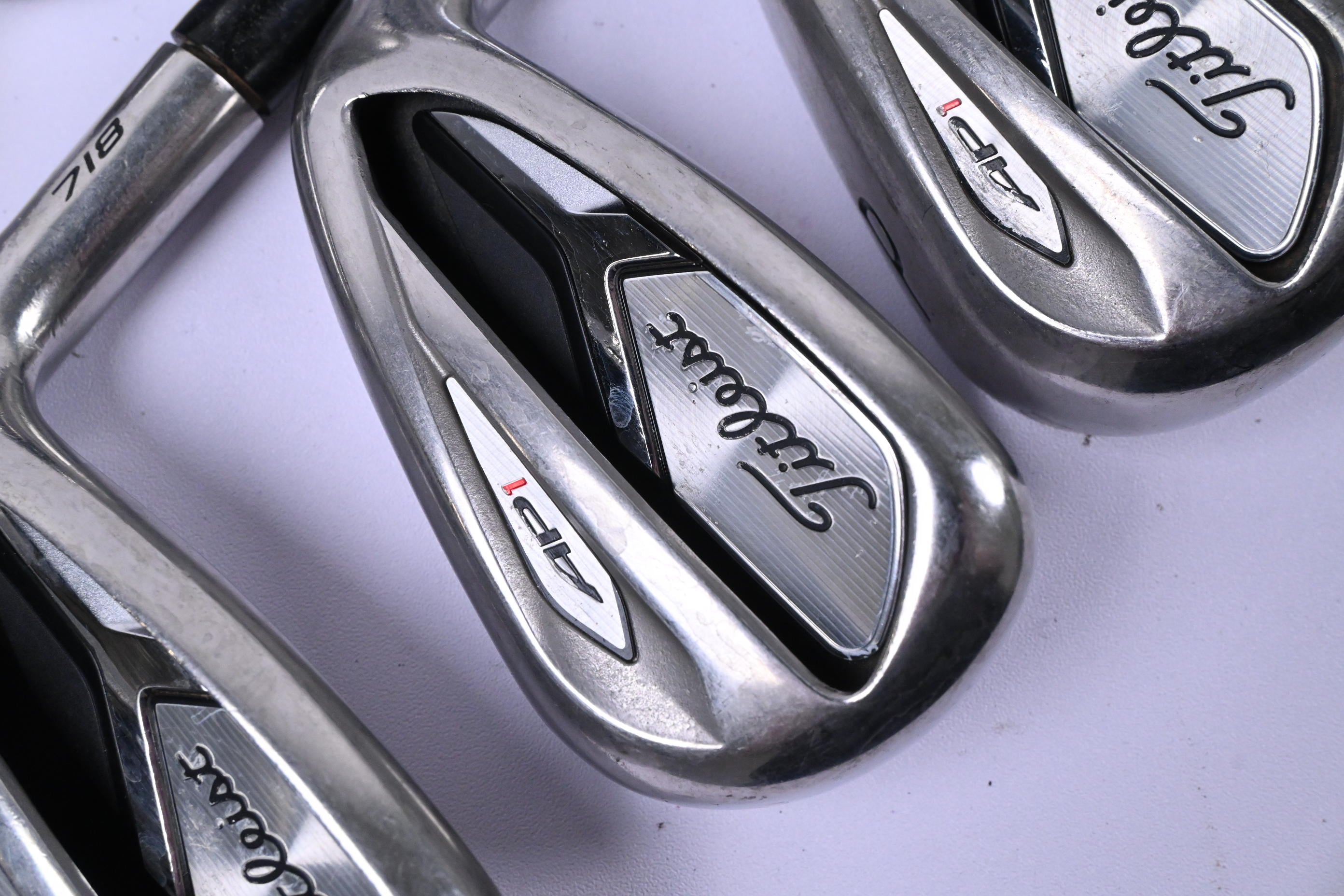 Titleist 718 AP1 Irons / 4-PW+GW / Regular Flex AMT Red Shafts