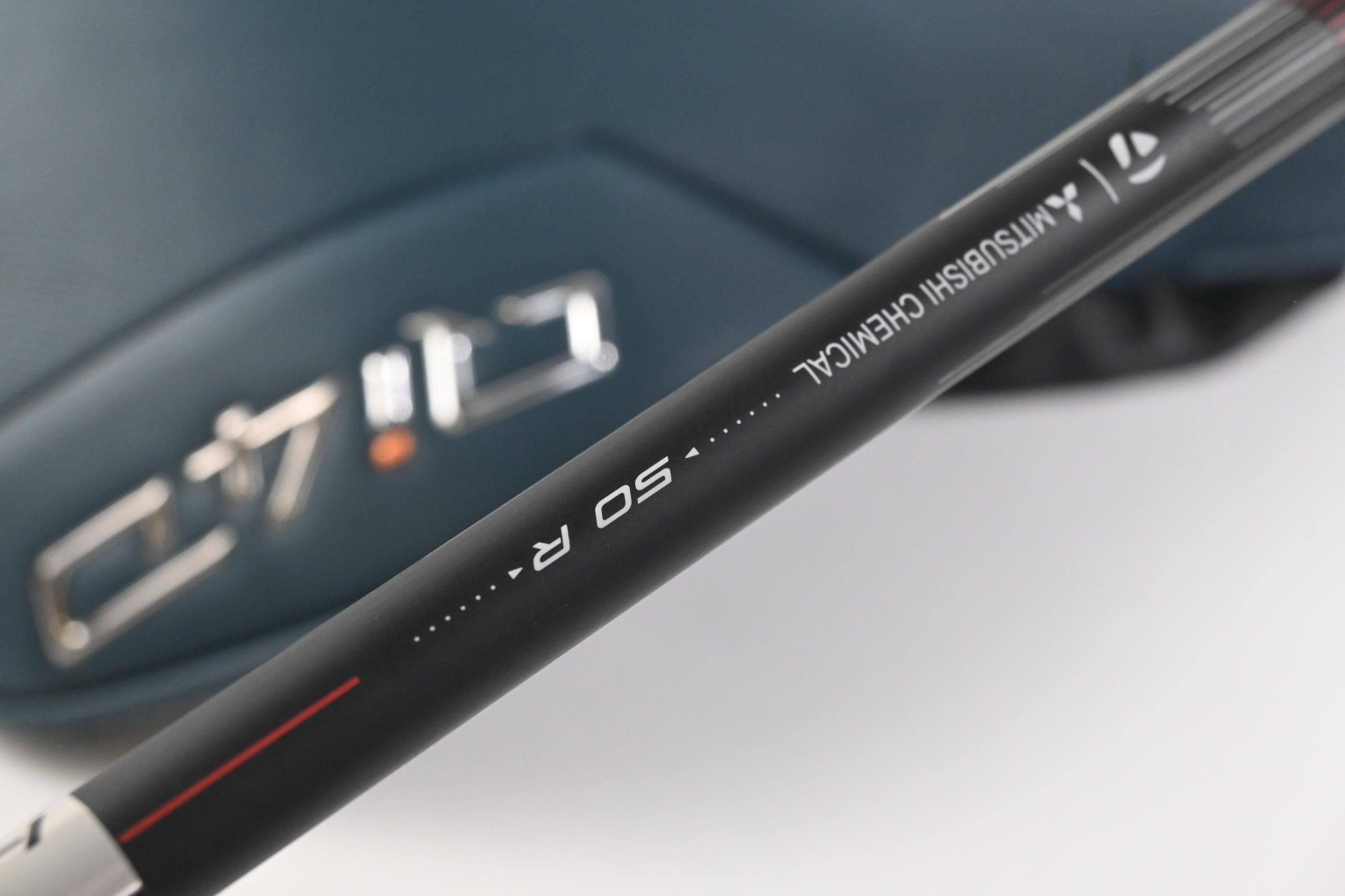 Taylormade Qi4D LS Driver / 9 Degree / Regular Flex Reax Red 50 Shaft