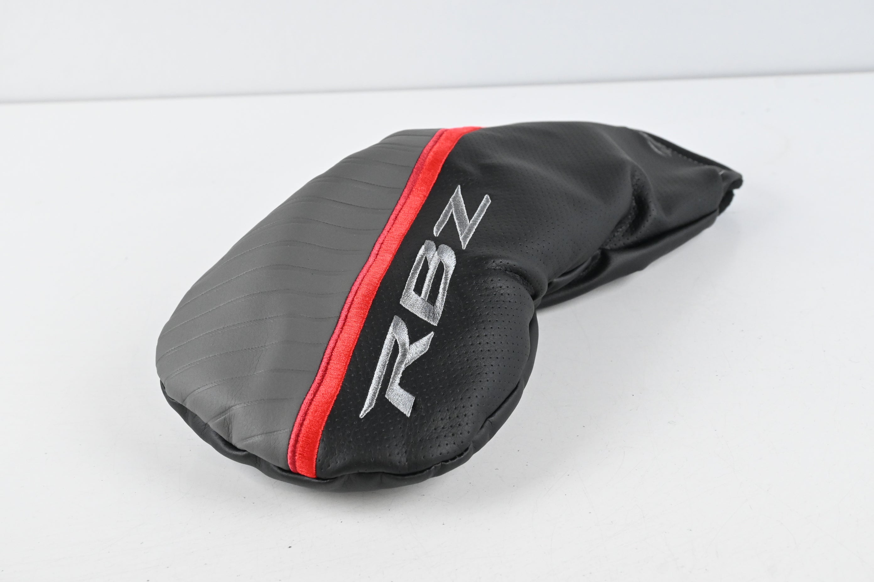 Taylormade RBZ Driver / 10.5 Degree / Regular Flex Taylormade RBZ 55 Shaft
