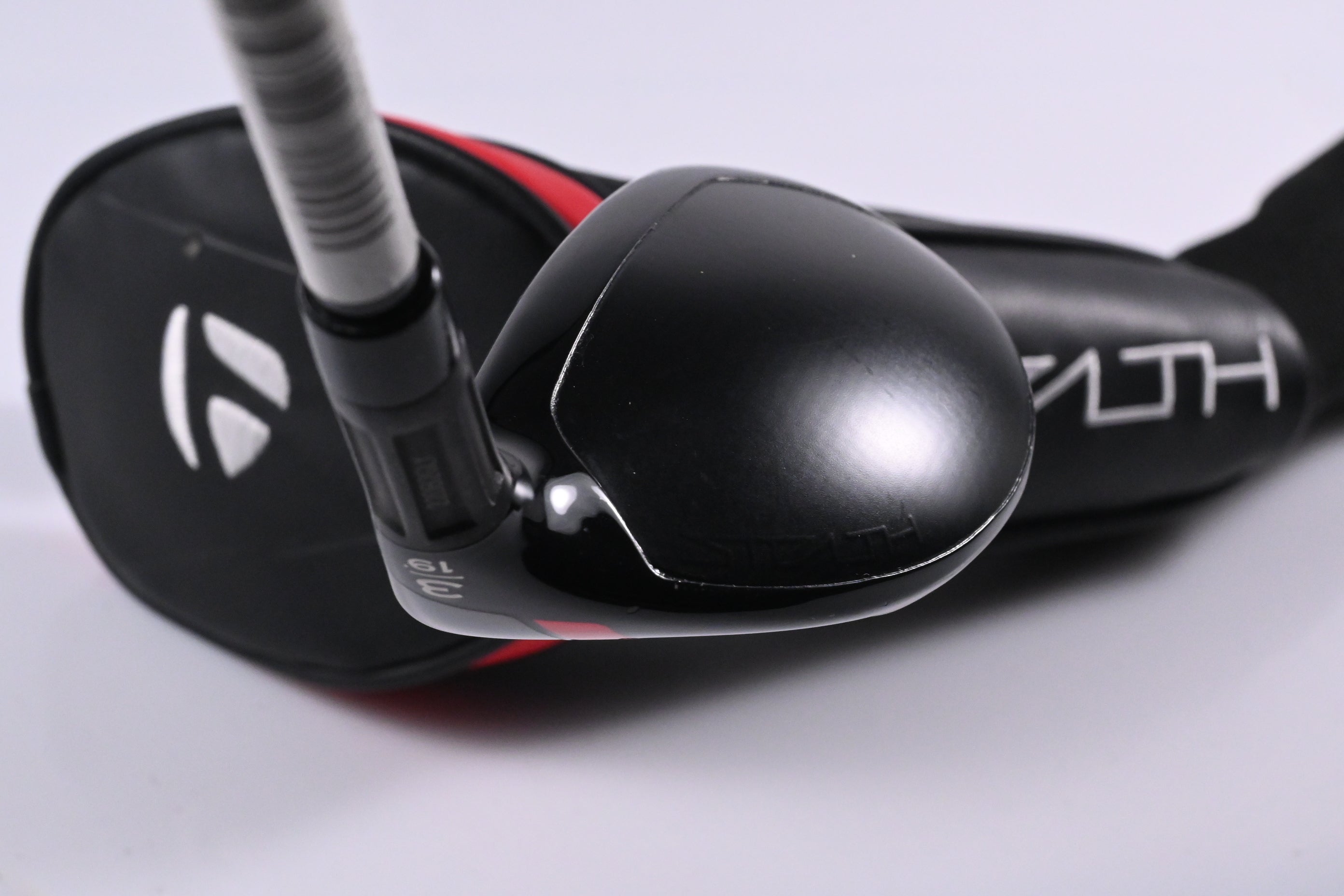 Taylormade Stealth #3 Hybrid / 19 Degree / Stiff Flex Fujikura Ventus Red 7