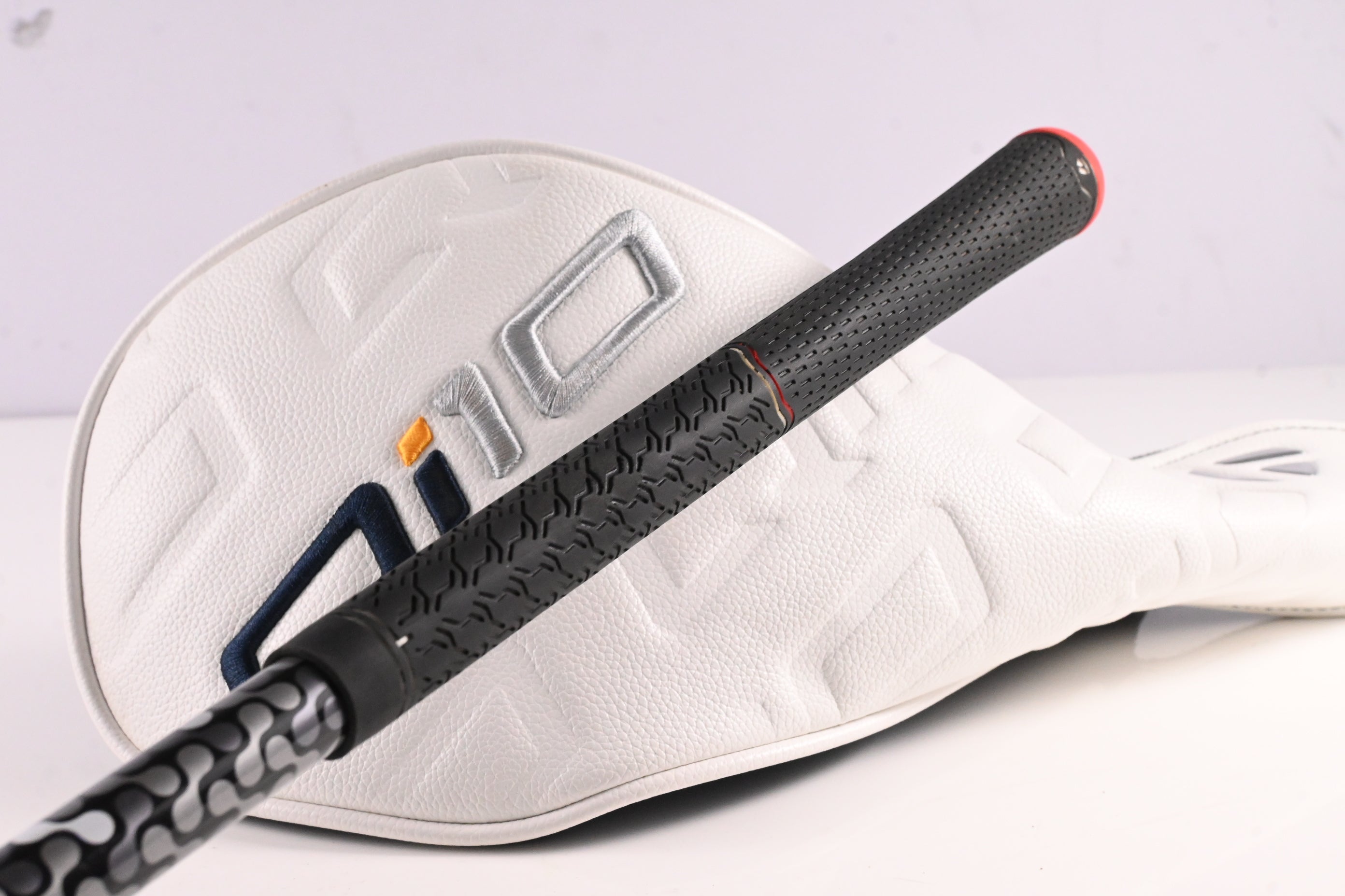 Taylormade Qi10 LS Driver / 9 Degree / Stiff Flex Fujikura Atmos Silver 6 Shaft