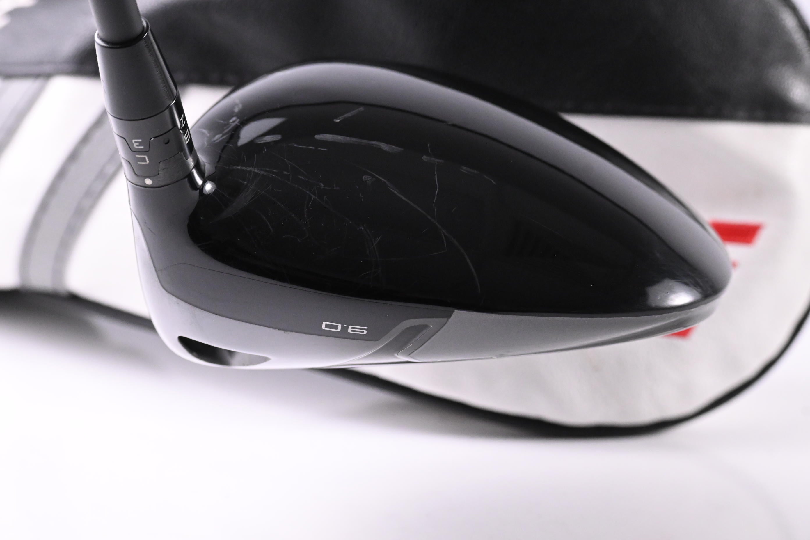 Titleist TSi2 Driver / 9 Degree / Regular Flex Project X HZRDUS CB Red 50 Shaft