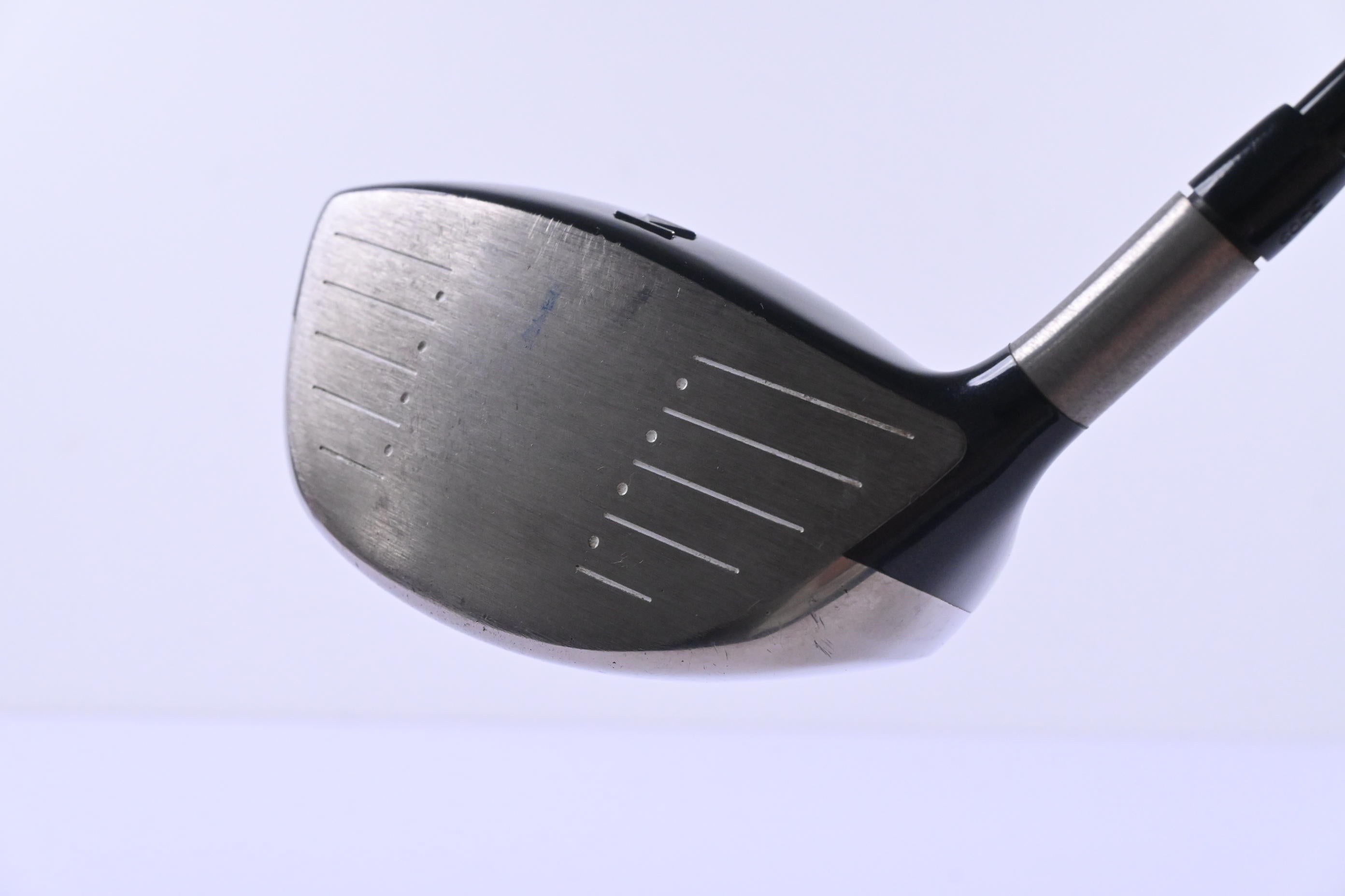 Titleist 909 D3 Driver / 9.5 Degree / Stiff Flex Aldila Voodoo Shaft
