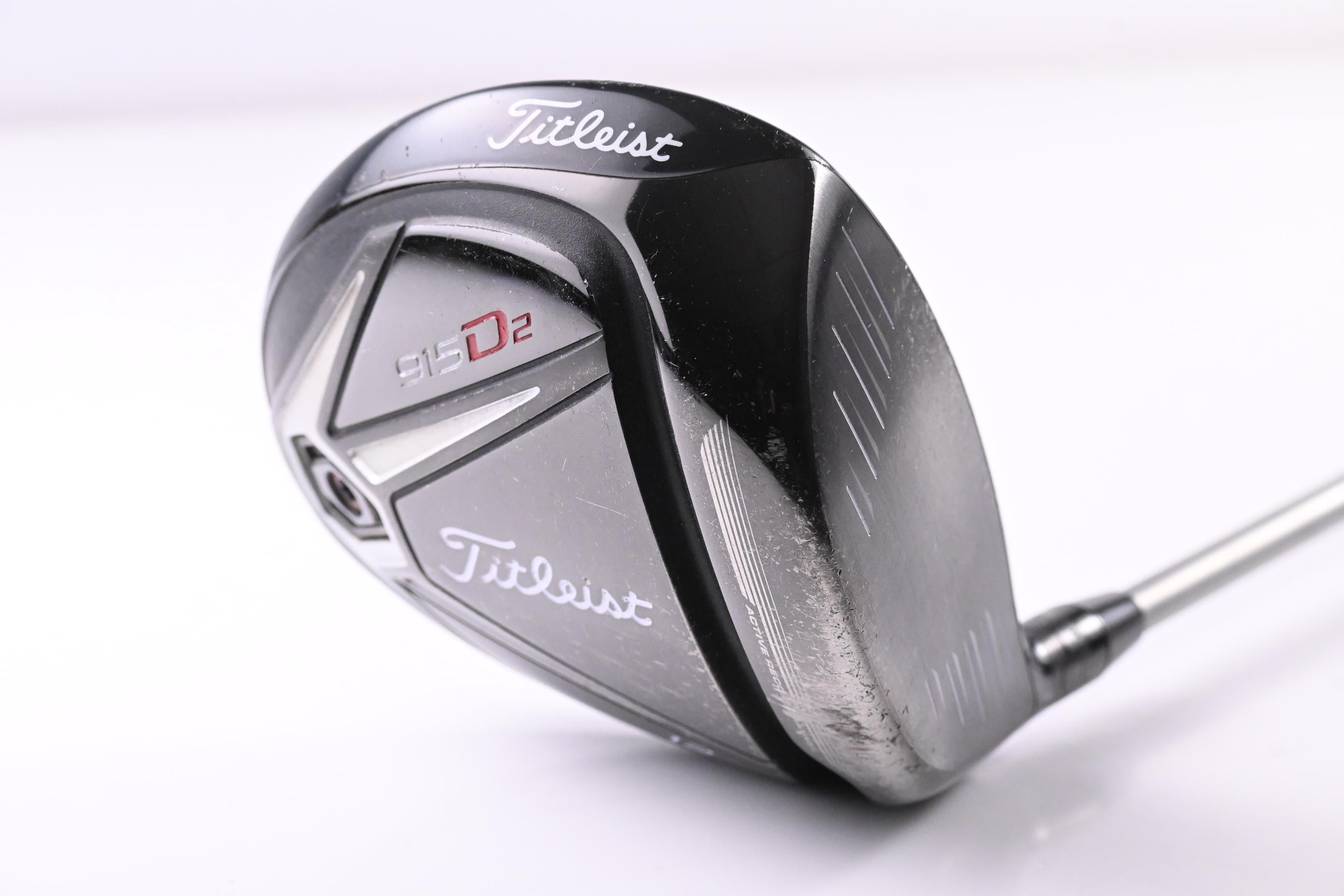 Titleist 915 D2 Driver / 12 Degree / Regular Flex Diamana M+ Red 50 Shaft