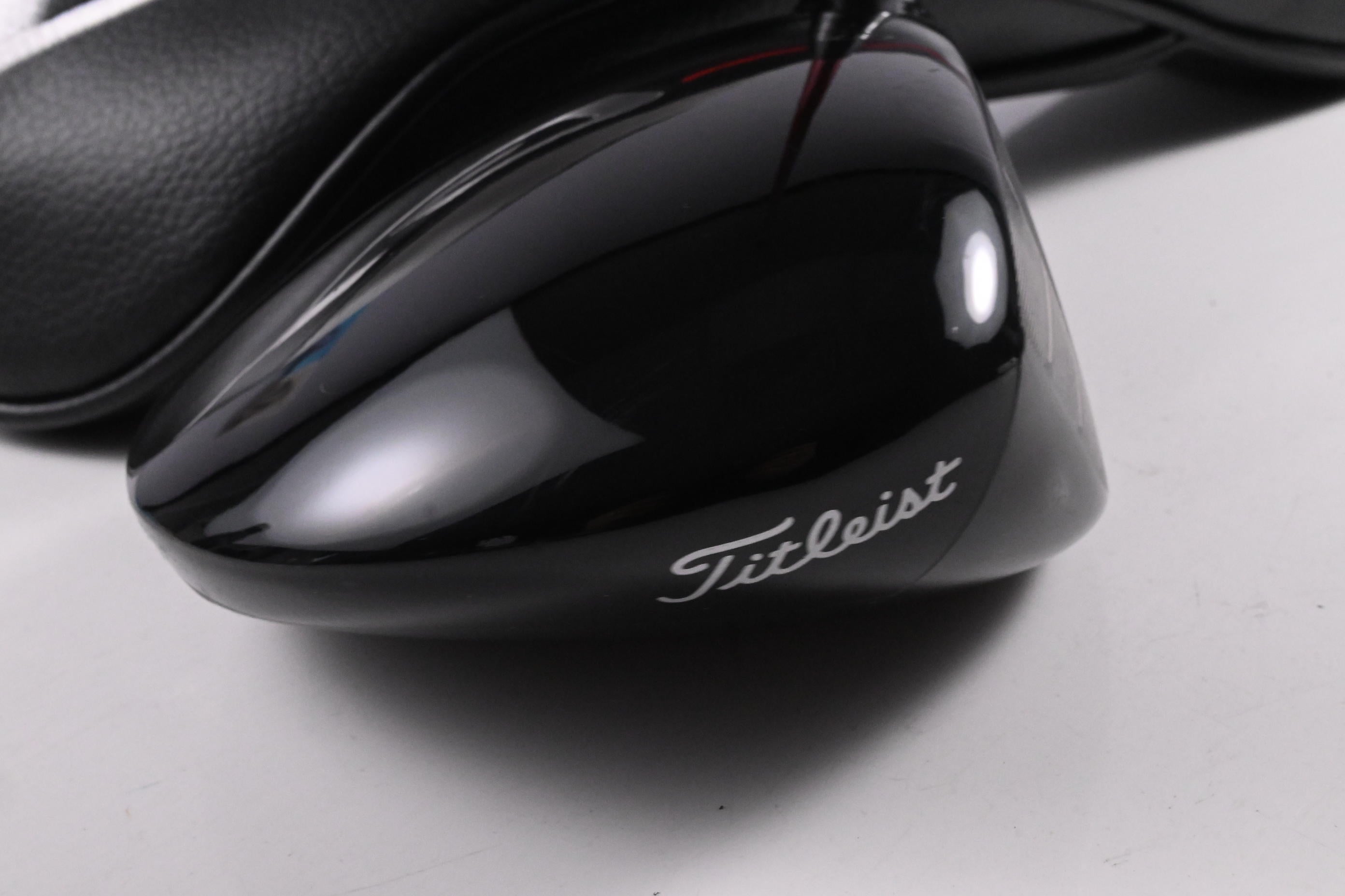 Titleist GT2 Driver / 10 Degree / Regular Flex Denali Red 50 Shaft