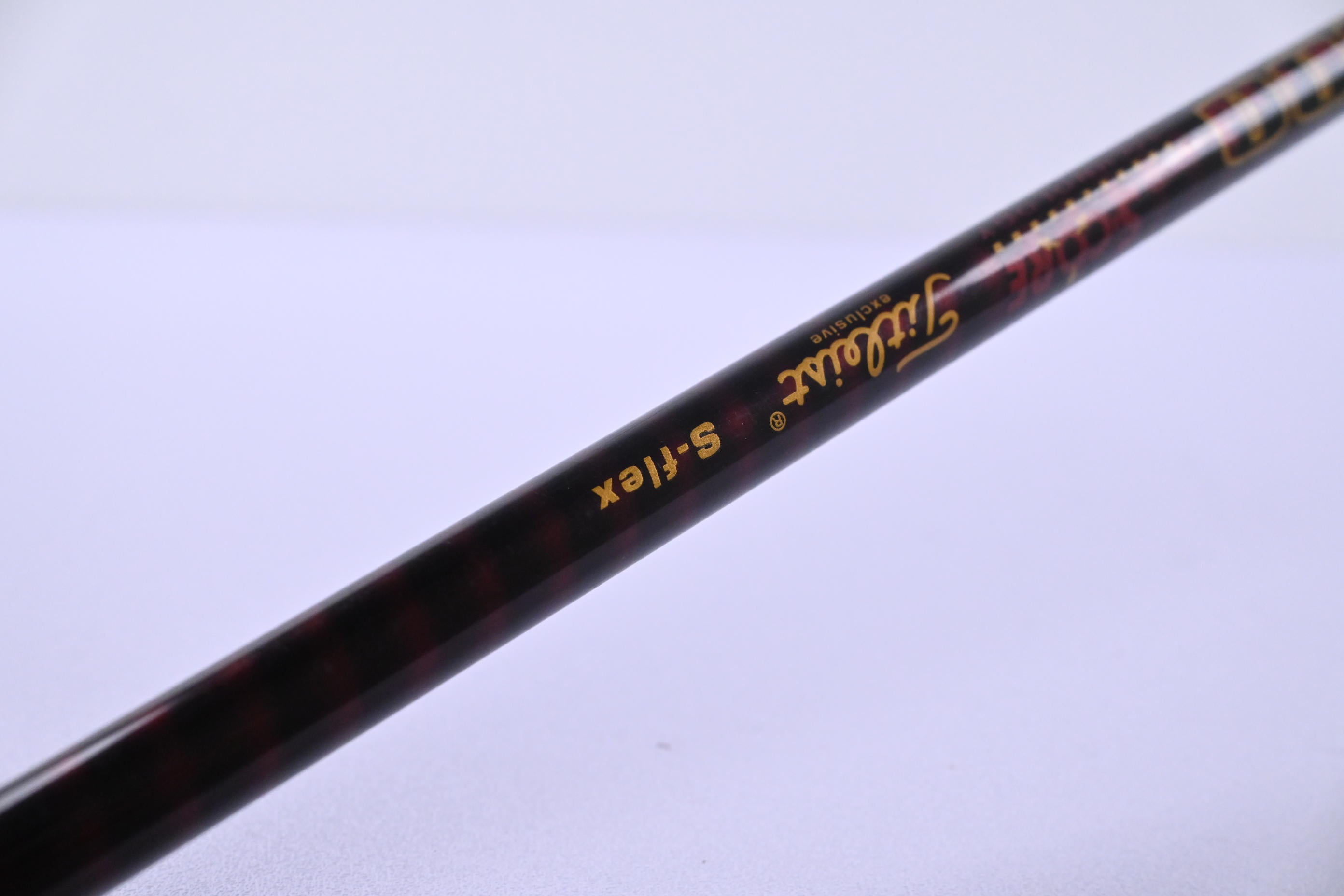Titleist 909 D3 Driver / 9.5 Degree / Stiff Flex Aldila Voodoo Shaft