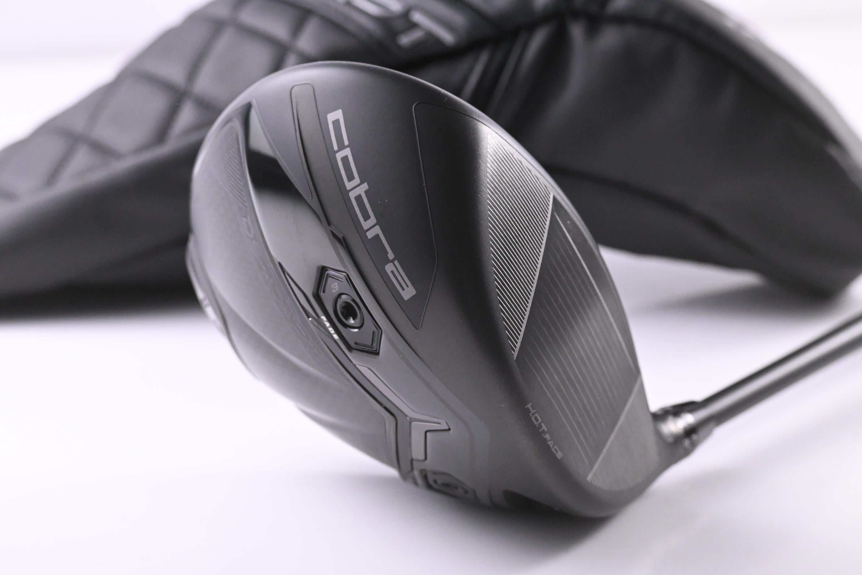 Cobra DS-Adapt LS Driver / 10.5 Degree / Regular Flex Vanquish 4 Shaft