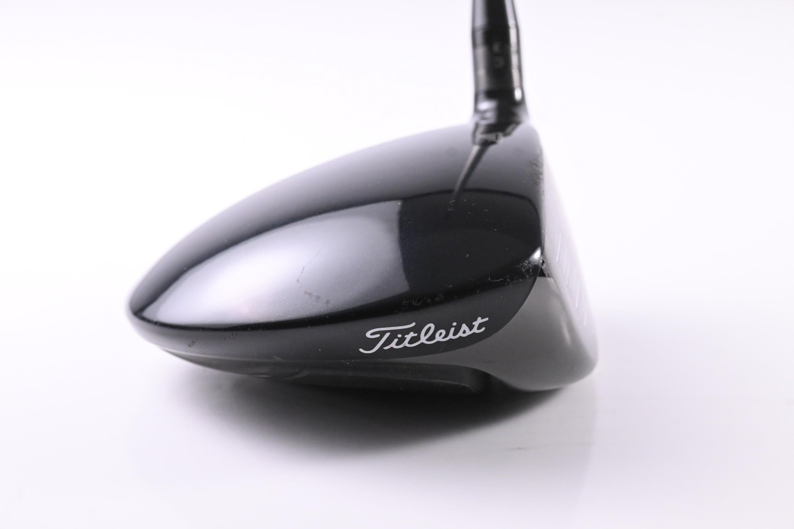 Titleist 915 D2 Driver / 12 Degree / Regular Flex Diamana M+ Red 50 Shaft