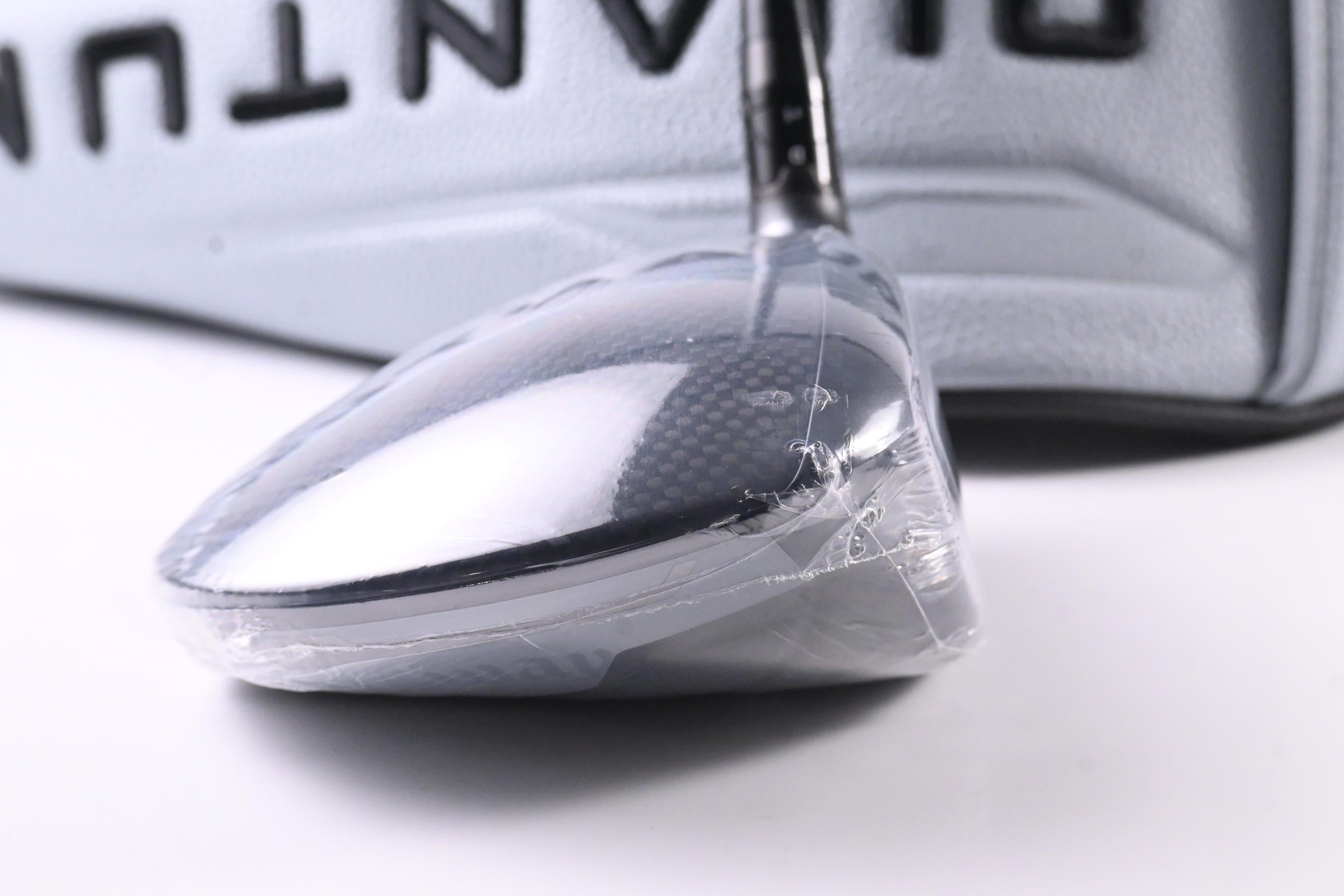 Callaway Quantum Max Driver / 10.5 Degree / Regular Flex Denali Frost Silver 50 Shaft