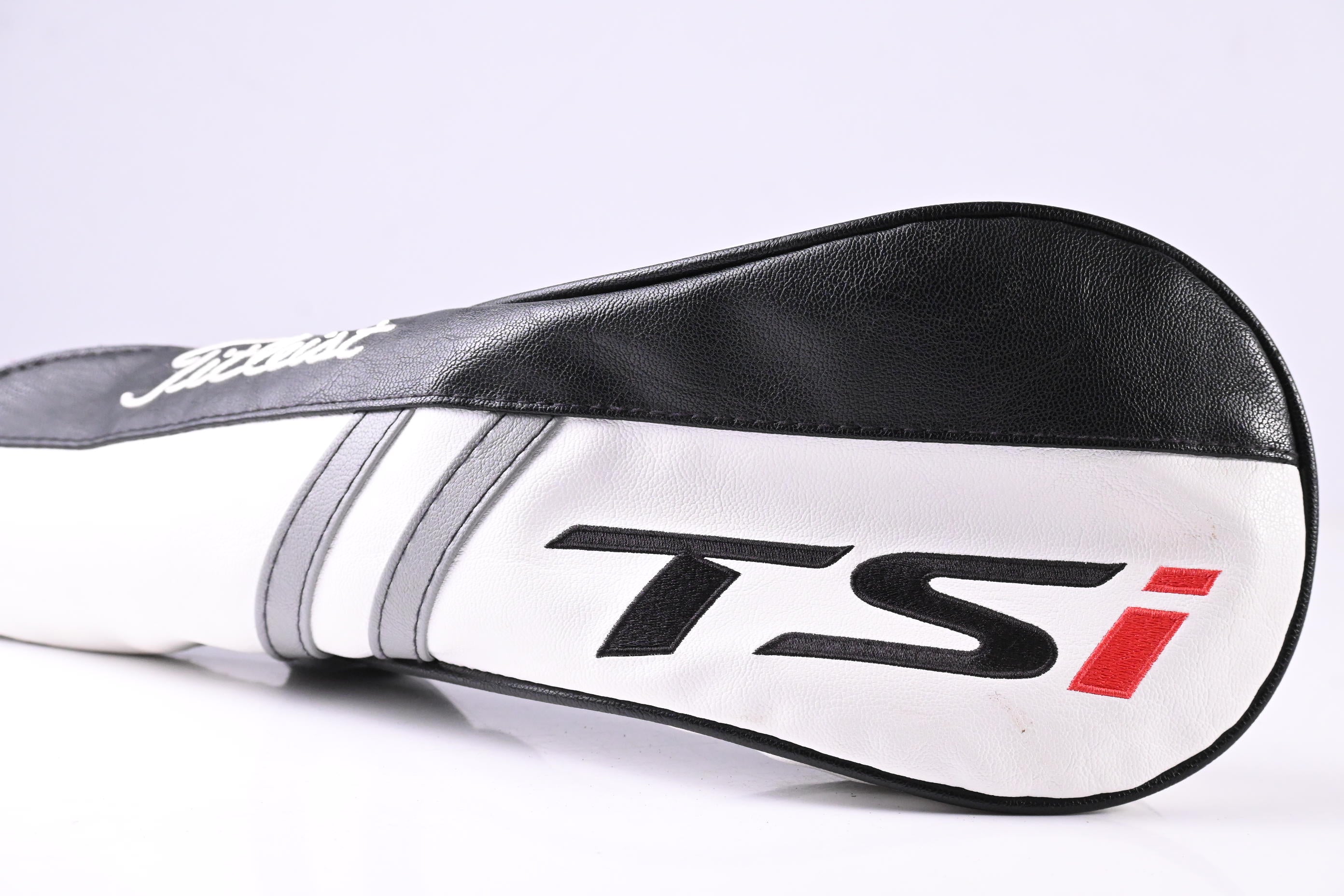 Titleist TSi2 Driver / 9 Degree / Regular Flex Project X HZRDUS CB Red 50 Shaft