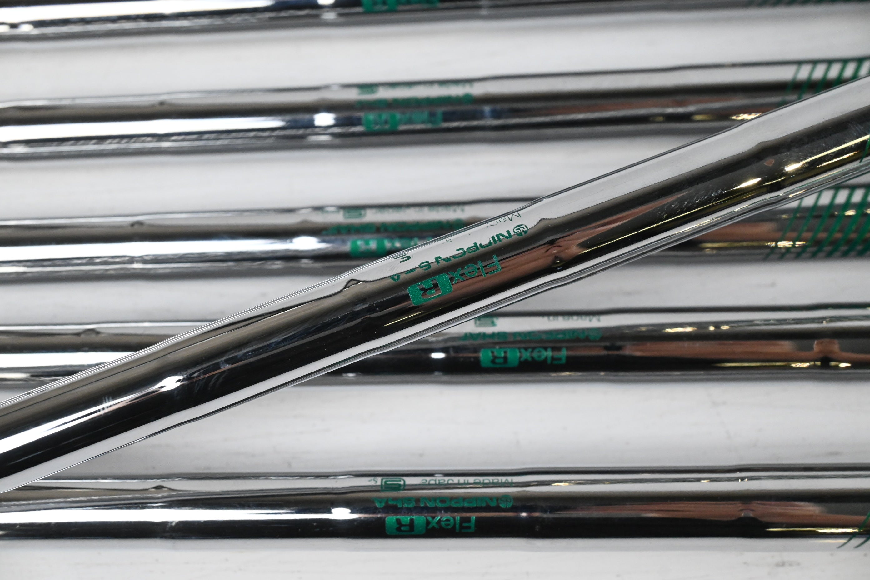 Mizuno JPX 925 Hot Metal Irons / 5-PW / Regular Flex N.S.Pro 950GH Neo Shafts