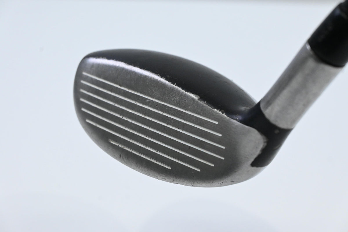 Titleist 909H #3 Hybrid / 19 Degree / Stiff Flex Aldila Voodoo Shaft