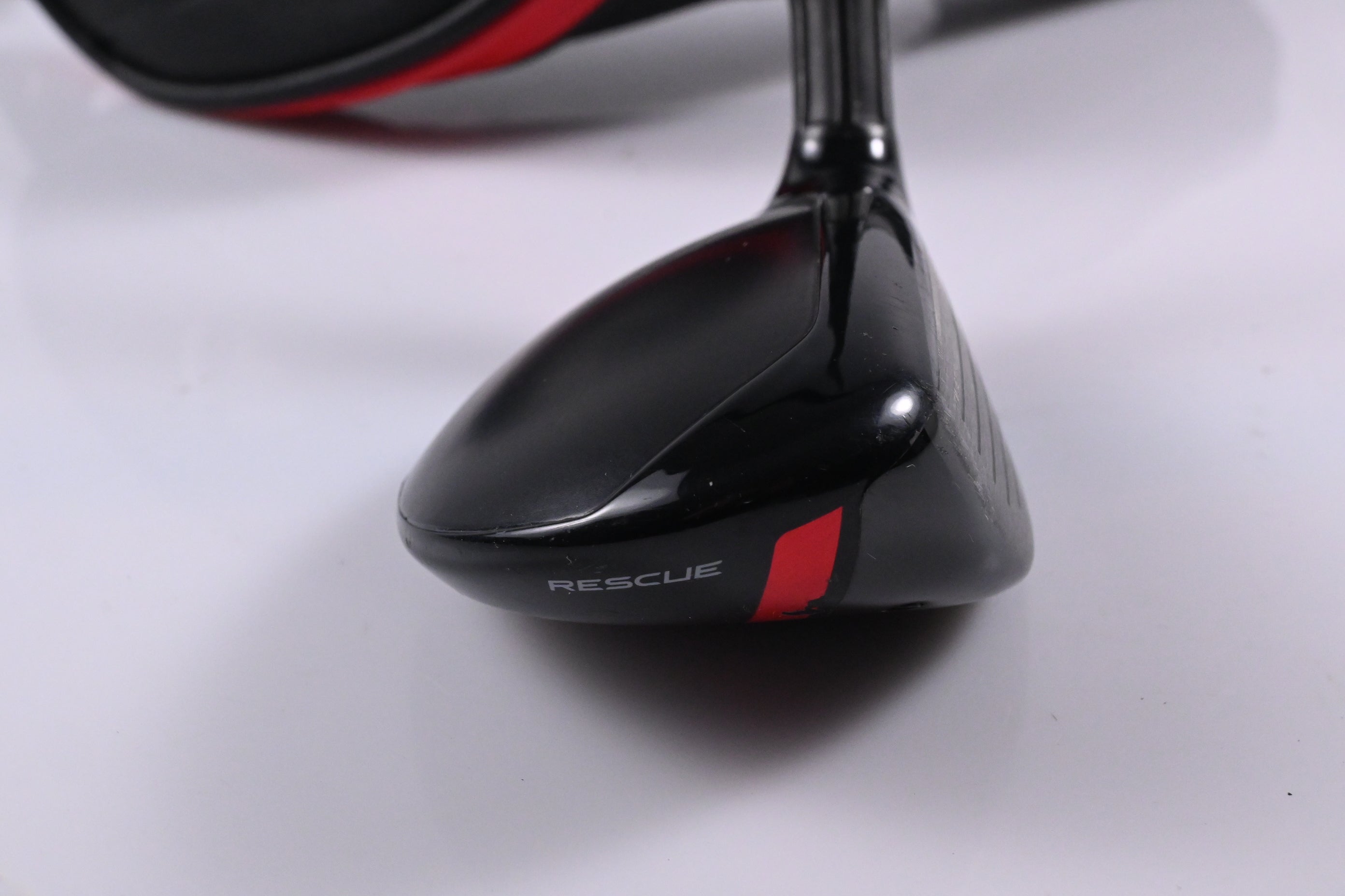 Taylormade Stealth #4 Hybrid / 22 Degree / Regular Flex Fujikura Ventus Red 6