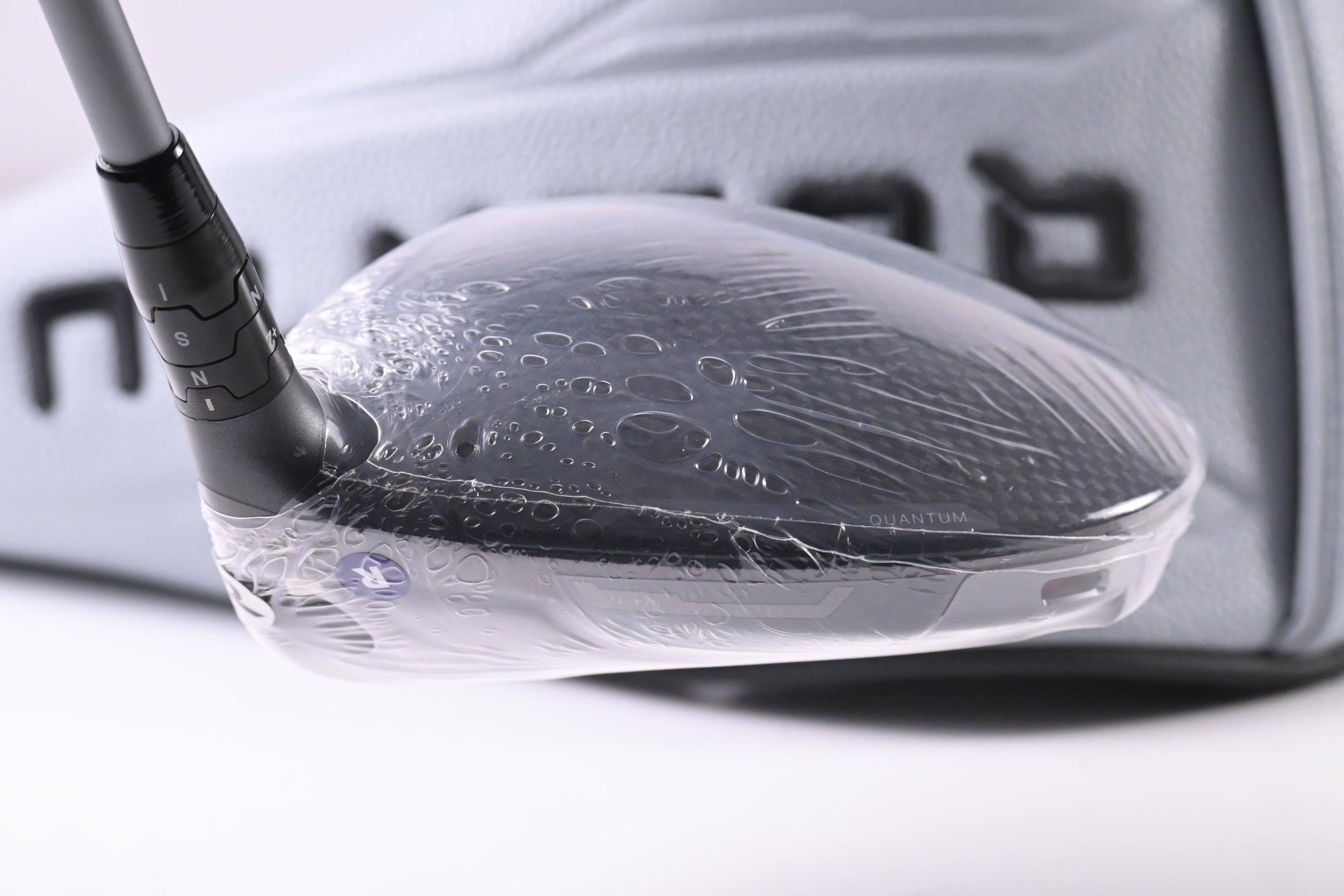Callaway Quantum Max Driver / 10.5 Degree / Regular Flex Denali Frost Silver 50 Shaft