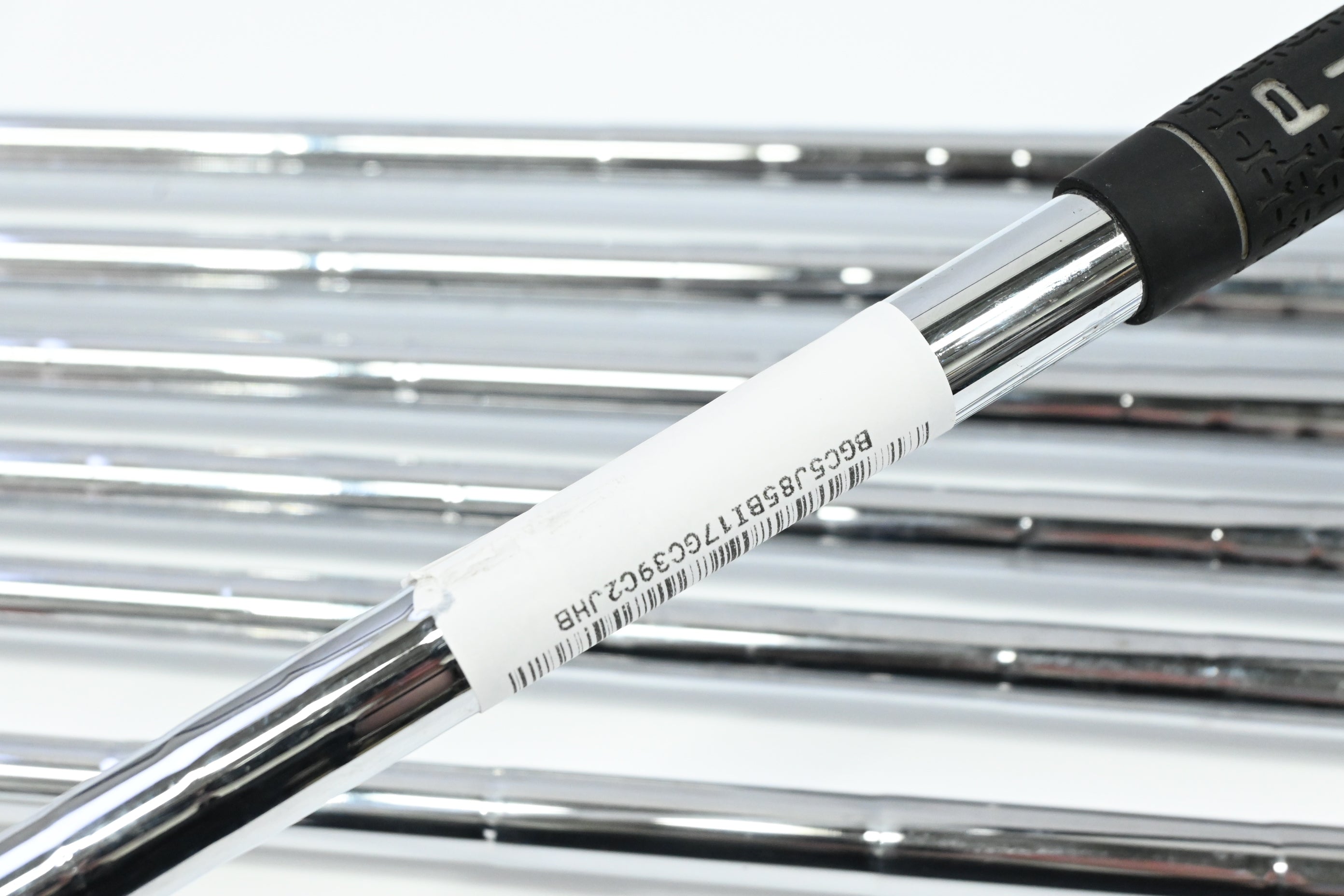 Ping i15 Irons / 4-PW / White Dot / Regular Flex Ping AWT Shafts