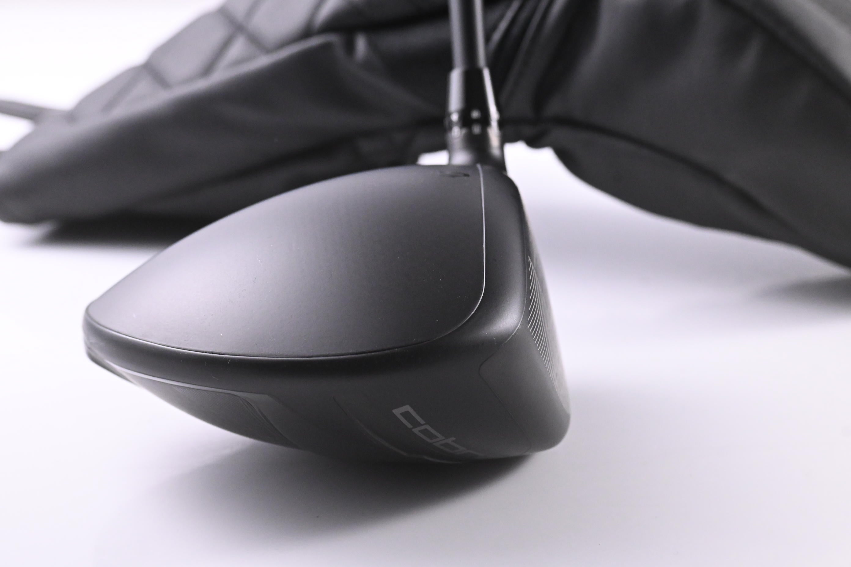 Cobra DS-Adapt LS Driver / 10.5 Degree / Regular Flex Vanquish 4 Shaft