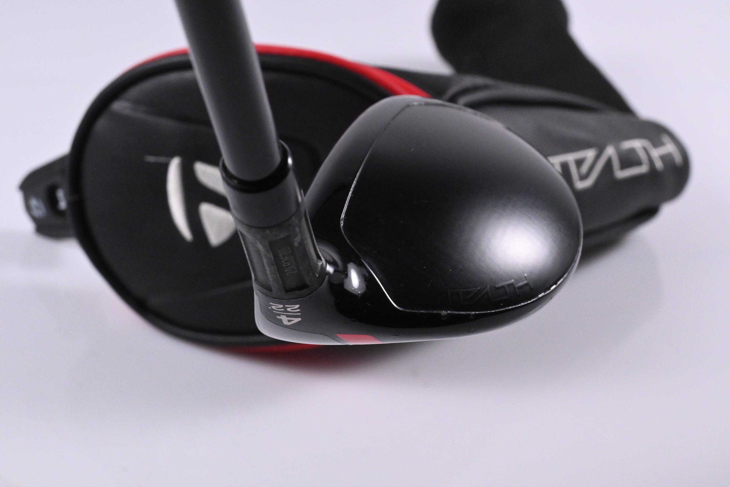 Taylormade Stealth #4 Hybrid / 22 Degree / Regular Flex Fujikura Ventus Red 6