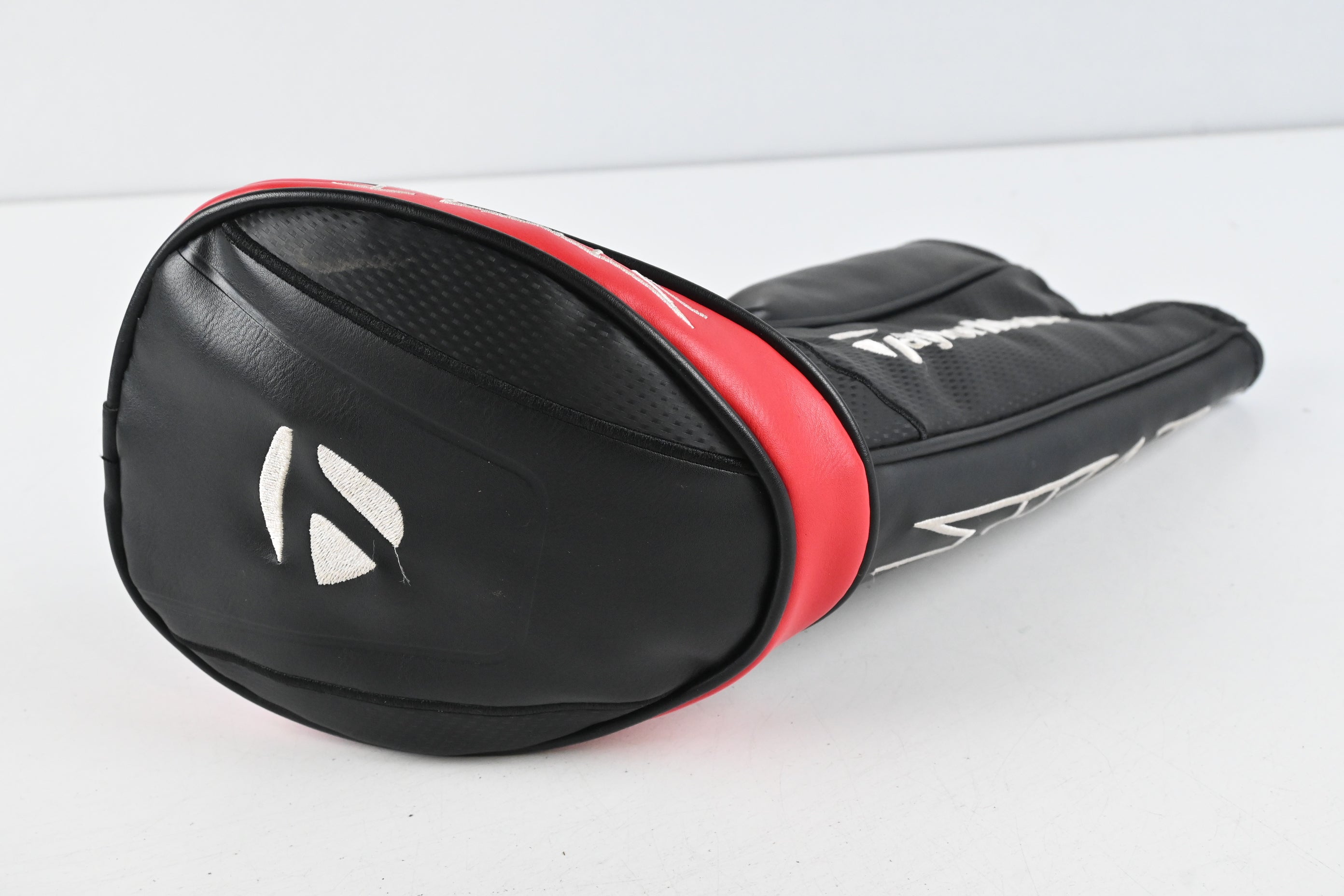 Taylormade Stealth Driver / 8 Degree / Stiff Flex UST Mamiya Proforce V2 6