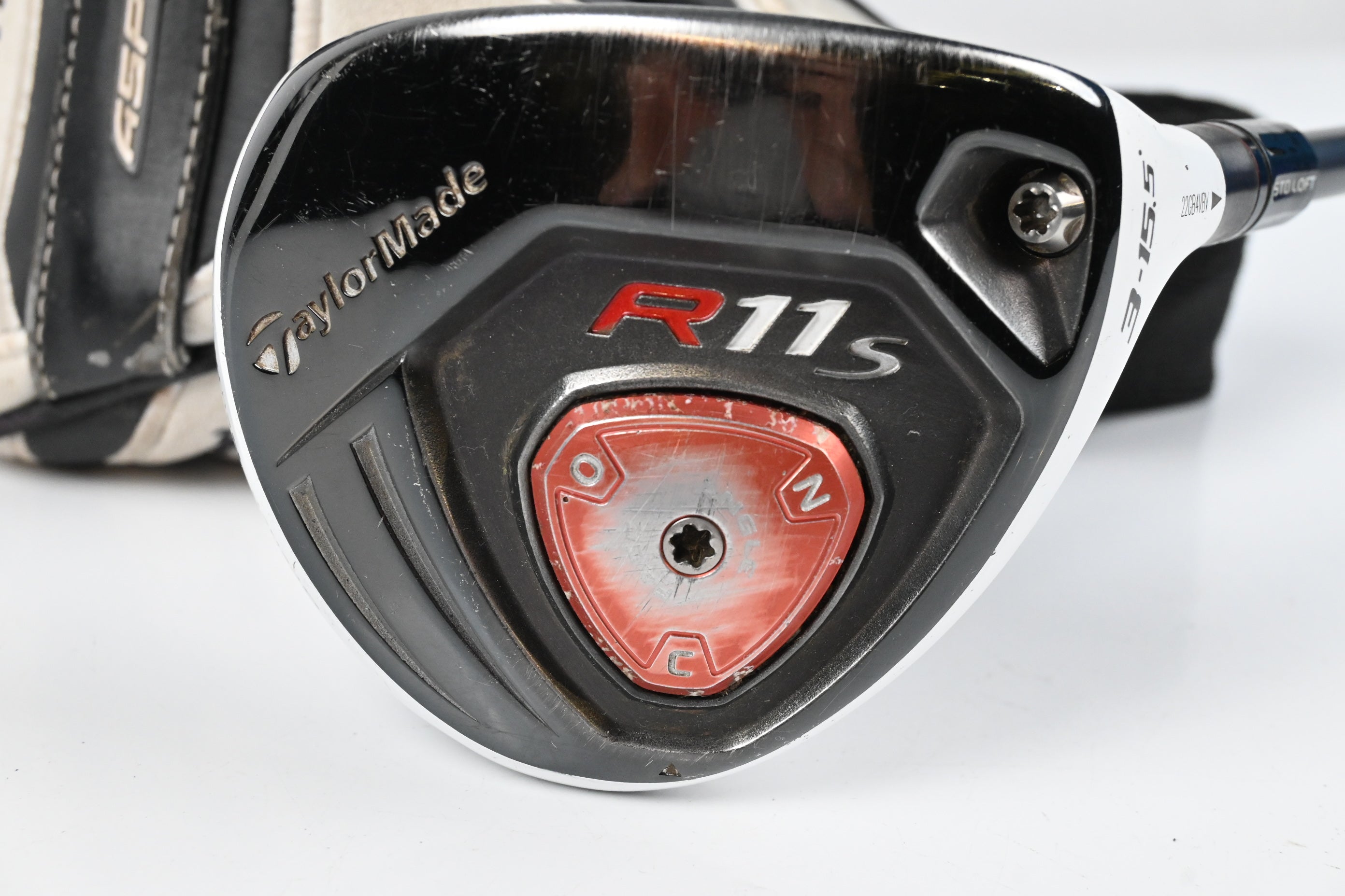 Taylormade R11S #3 Wood / 15.5 Degree / Stiff Flex Aldila RIP Phenom 70 Shaft