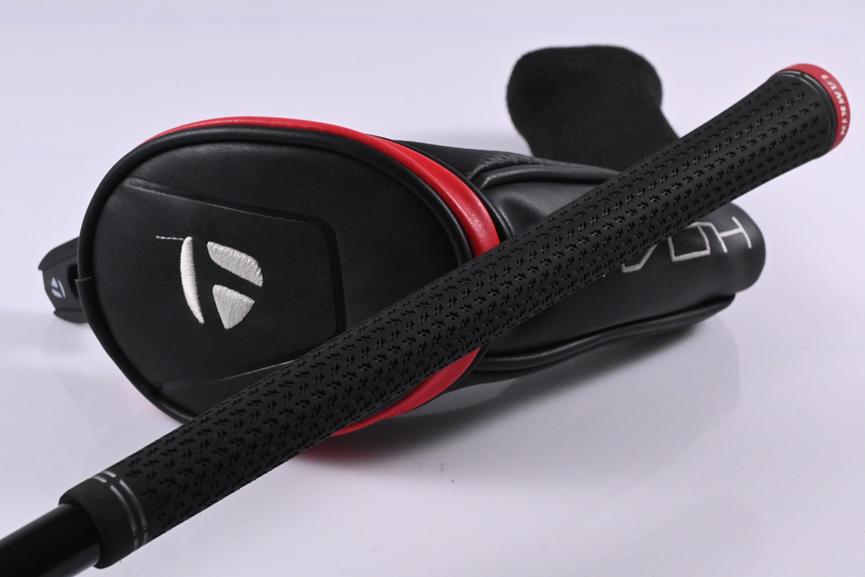 Taylormade Stealth #4 Hybrid / 22 Degree / Regular Flex Fujikura Ventus Red 6