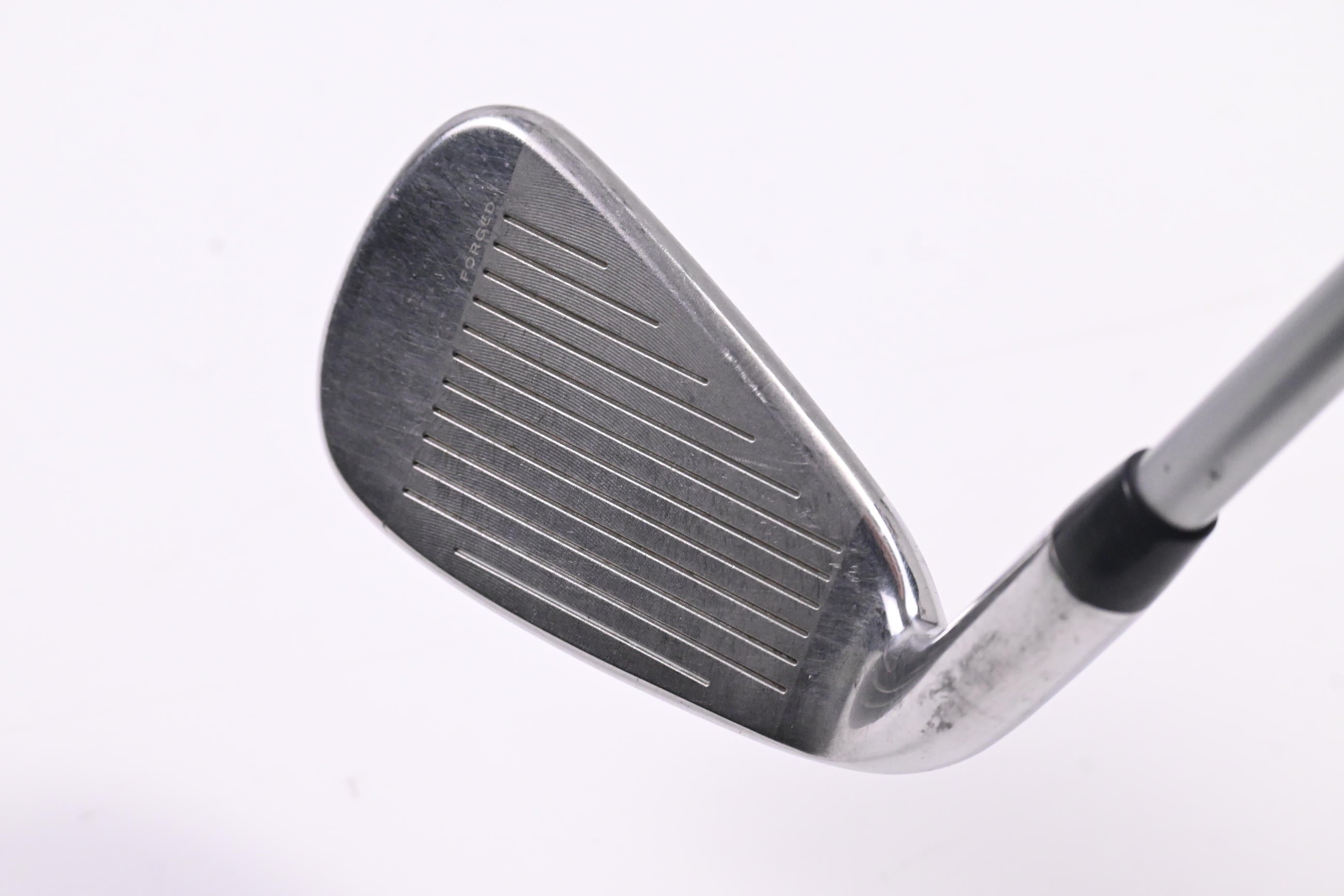 Cobra King F8 #6 Iron / 25.5 Degree / Regular Flex Aldila Rogue Pro 65 Shaft