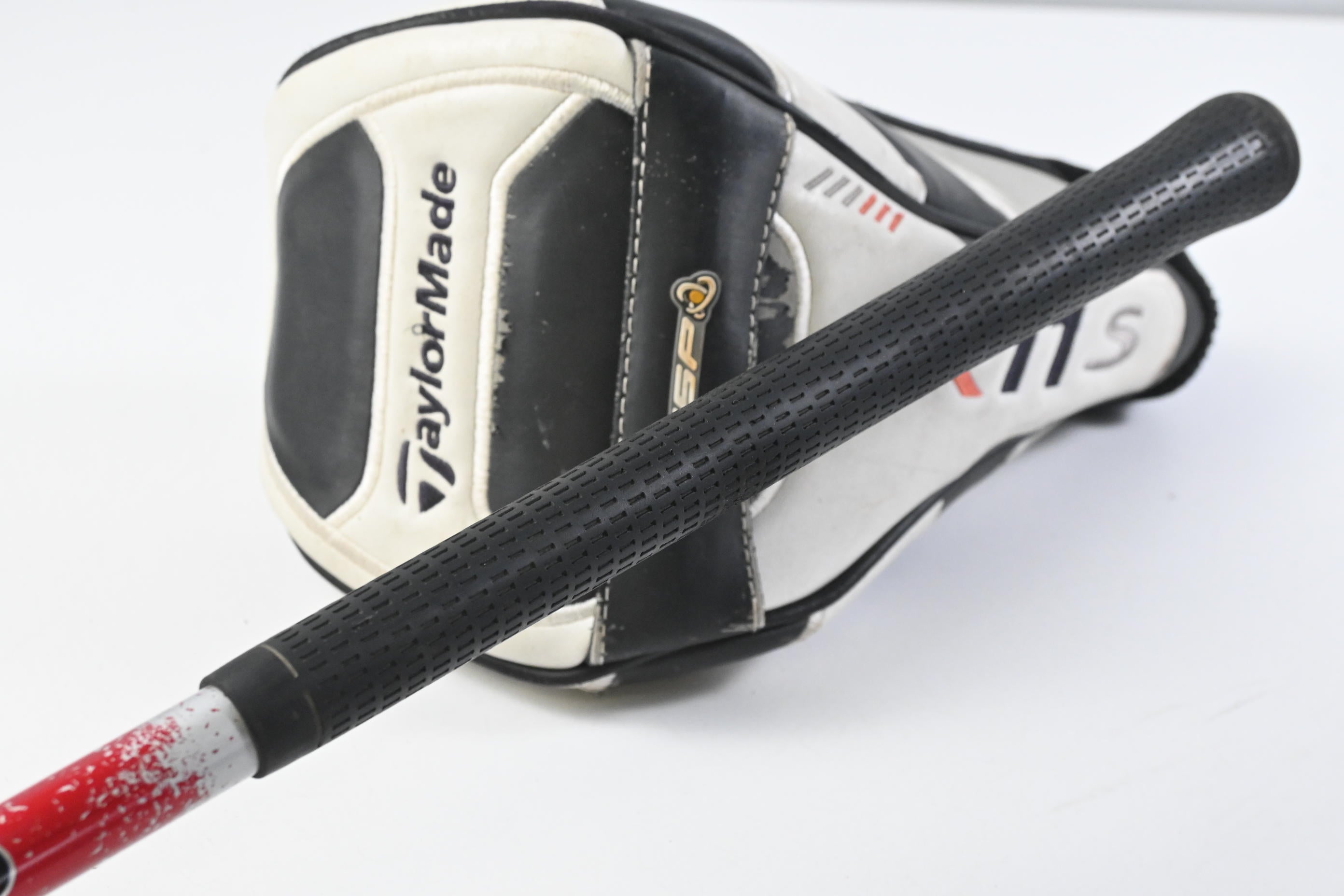 Left Hand Taylormade R11S Driver / 10.5 Degree / Regular Flex Aldila RIP Phenom