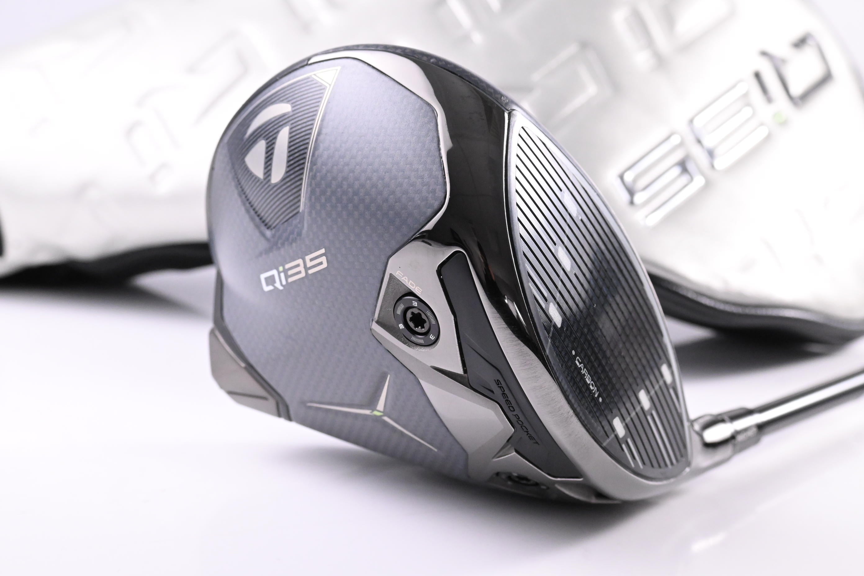 Taylormade Qi35 LS Driver / 9 Degree / Regular Flex HZRDUS Smoke RDX Red 60