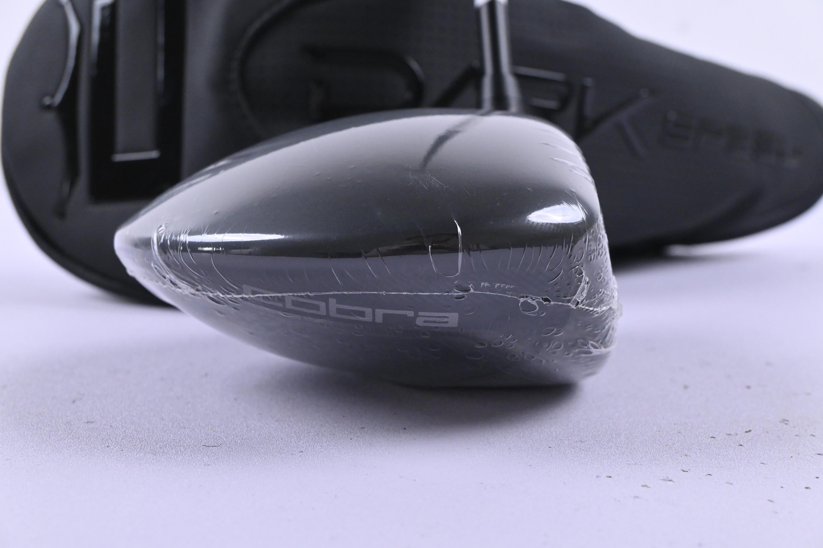 Cobra Darkspeed LS Driver / 9 Degree / Regular Flex UST Helium Nanocore 5