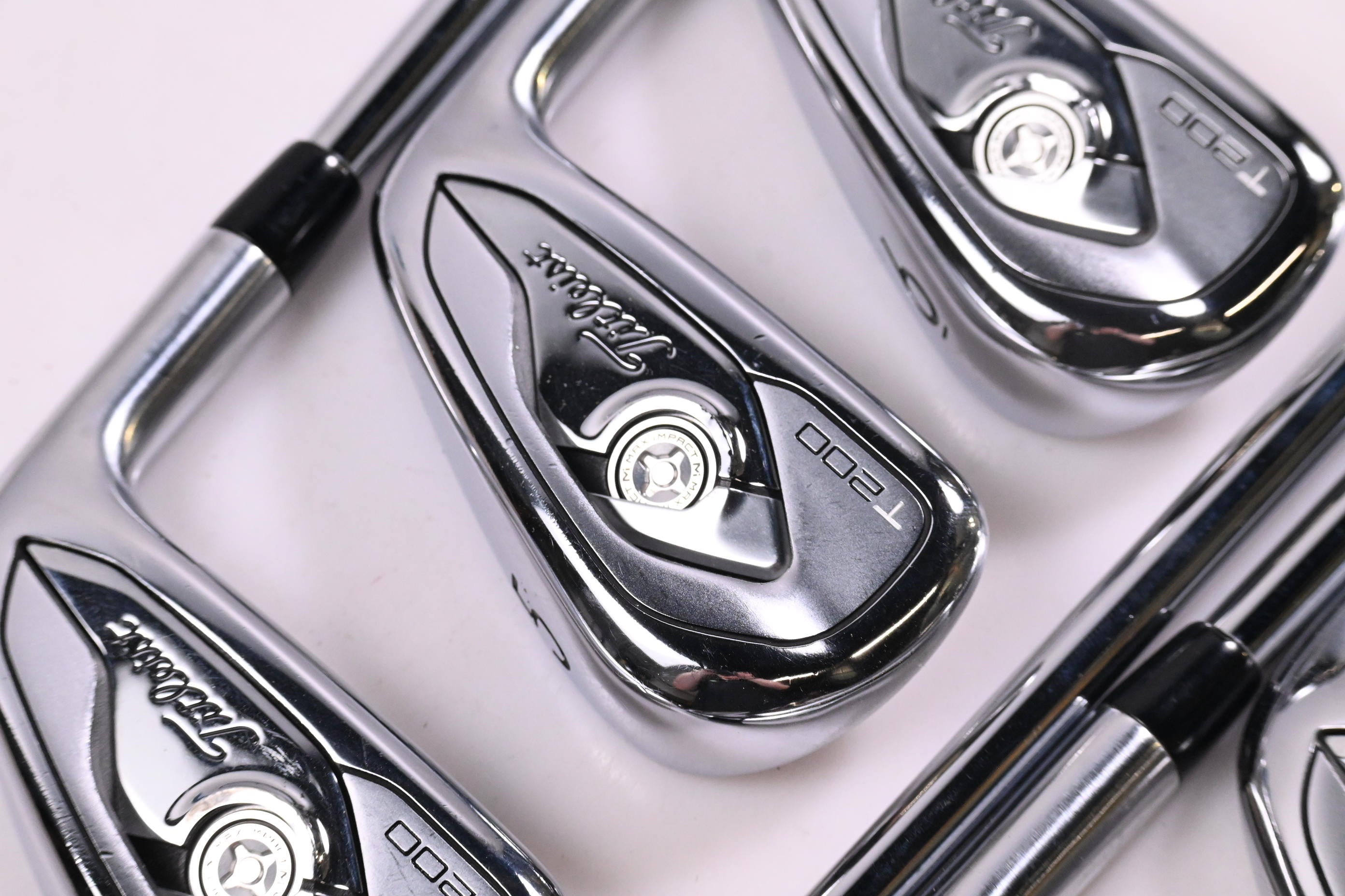 Titleist T200 2019 Irons / 4-PW / Regular Flex Project X Shafts