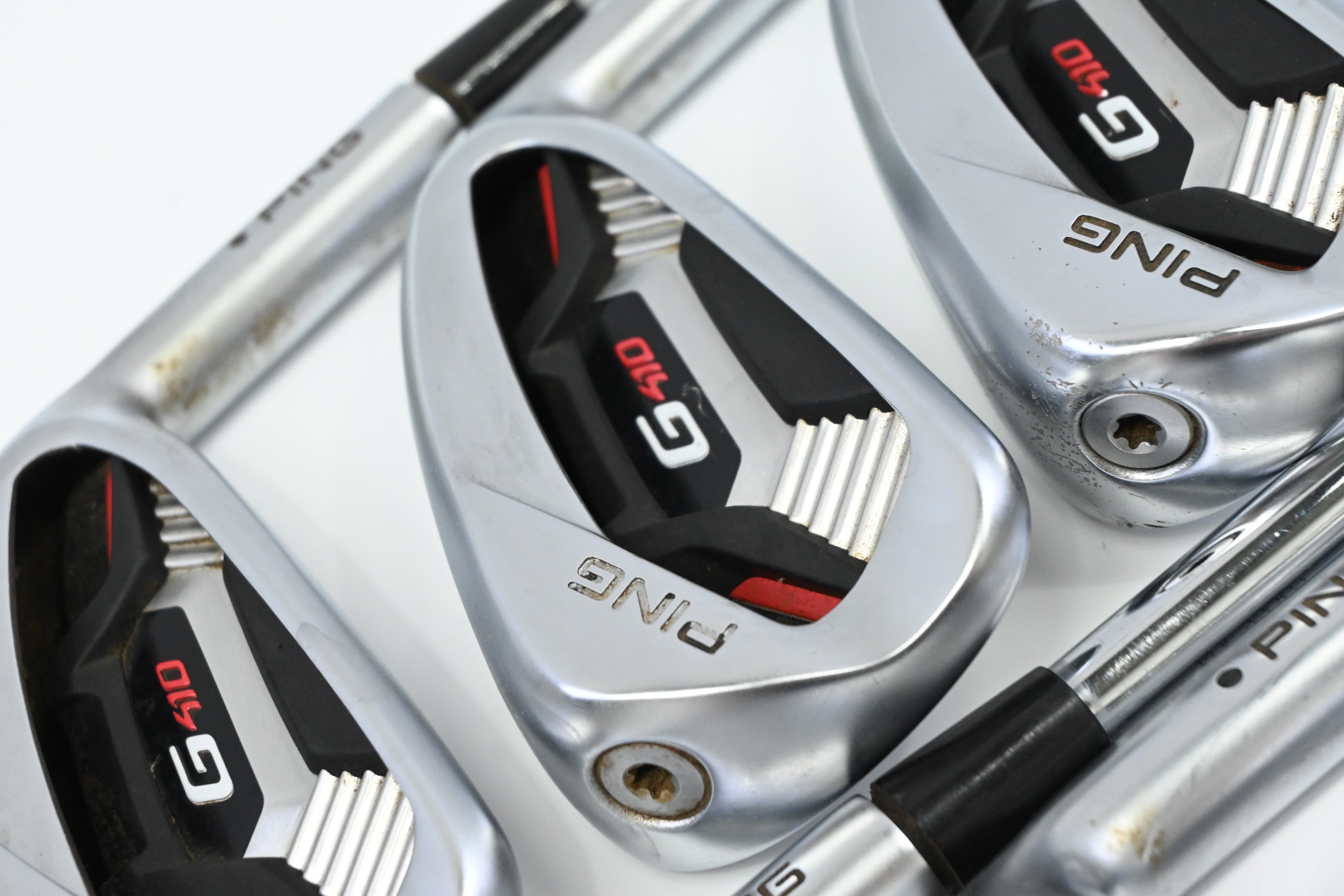 Ping G410 Irons / 5-PW / Black Dot / Regular Flex Ping AWT 2.0 Shafts