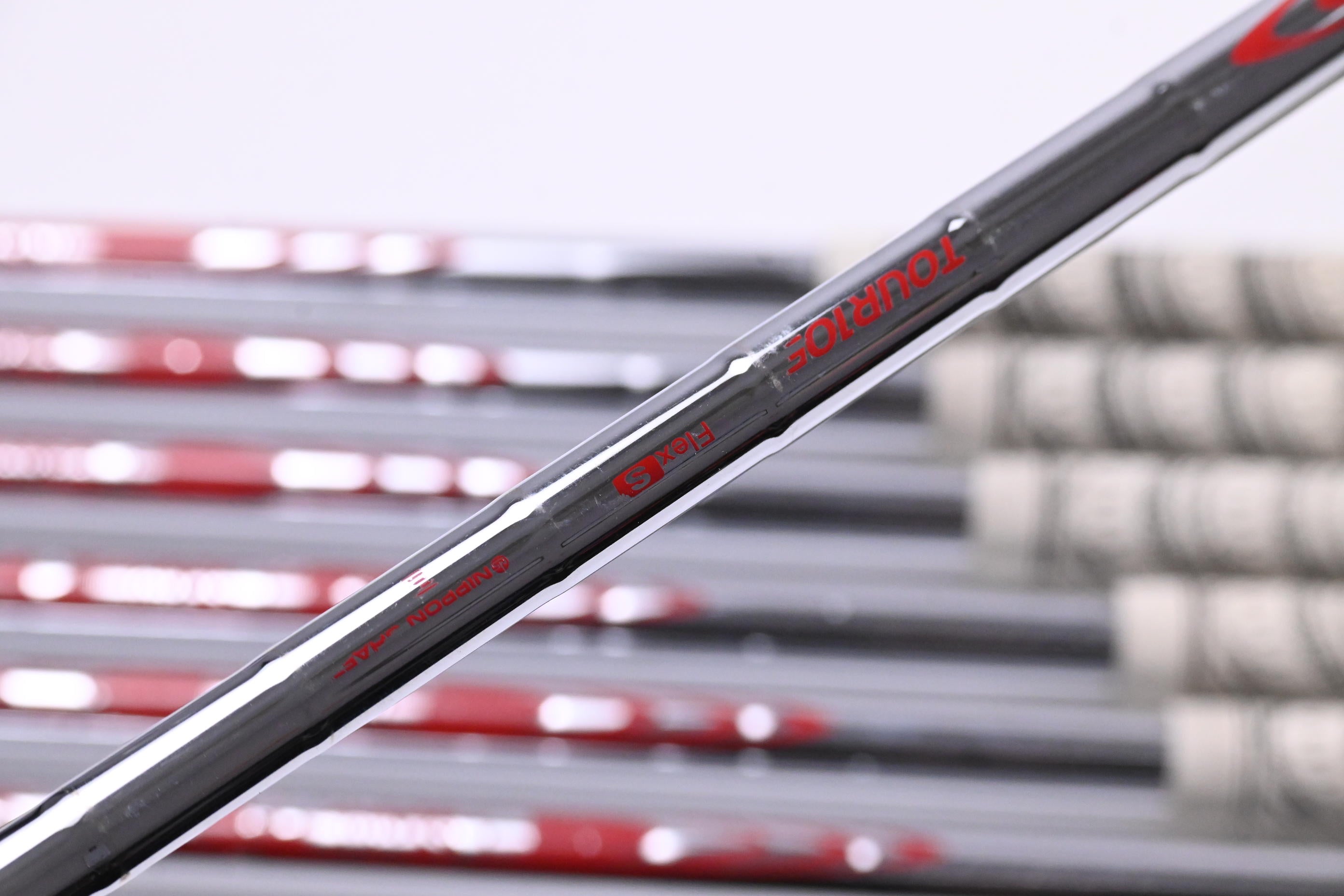 Taylormade Stealth Irons / 4-PW / Stiff Flex N.S.Pro Modus Tour 105 Shaft