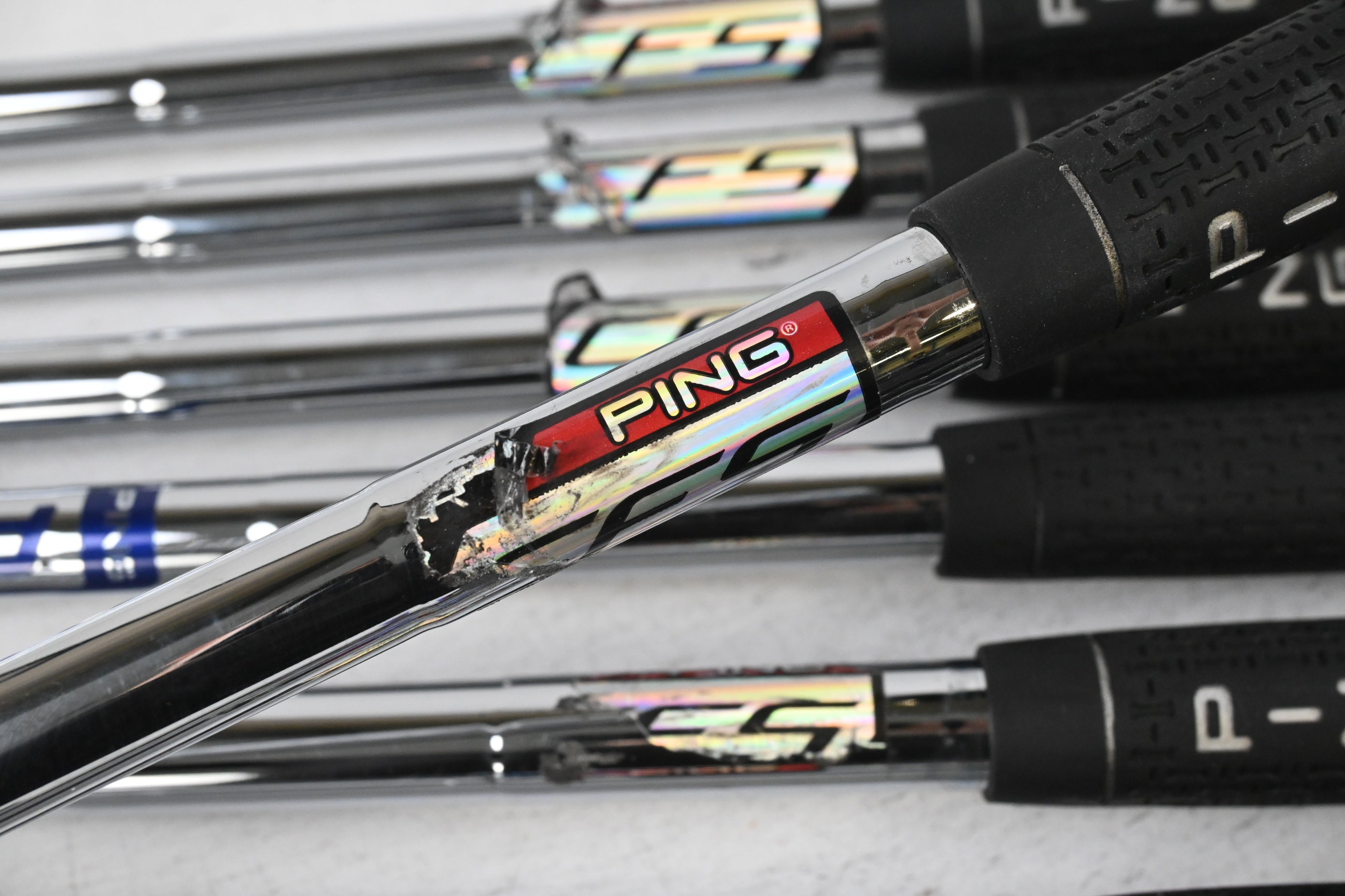 Ping G20 Irons / 4-PW+GW+SW+LW / Red Dot / Regular Flex Ping CFS Shafts