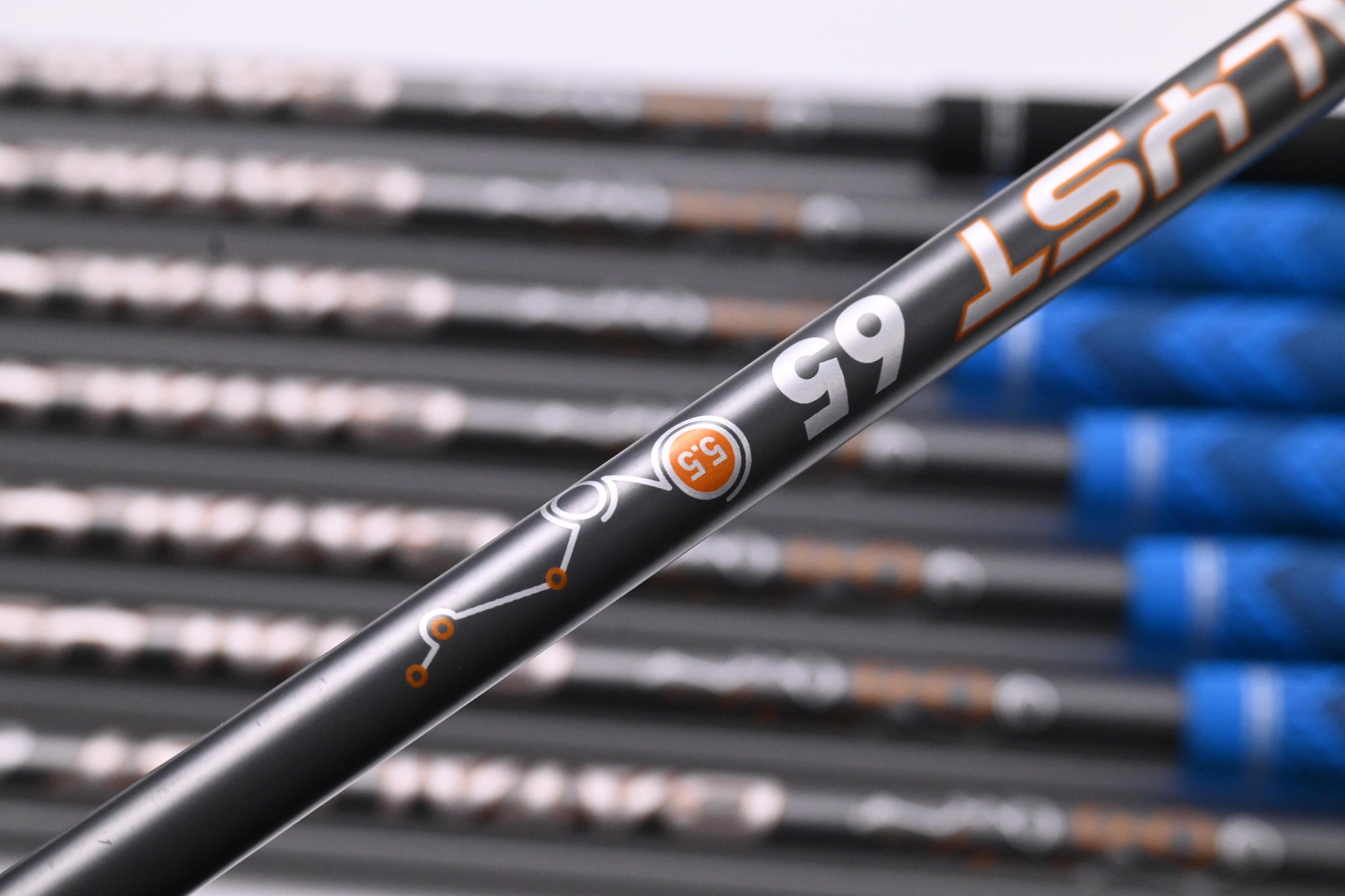 Callaway Mavrik Irons / 5-PW+GW+SW / Regular Flex Catalyst 65 Shafts
