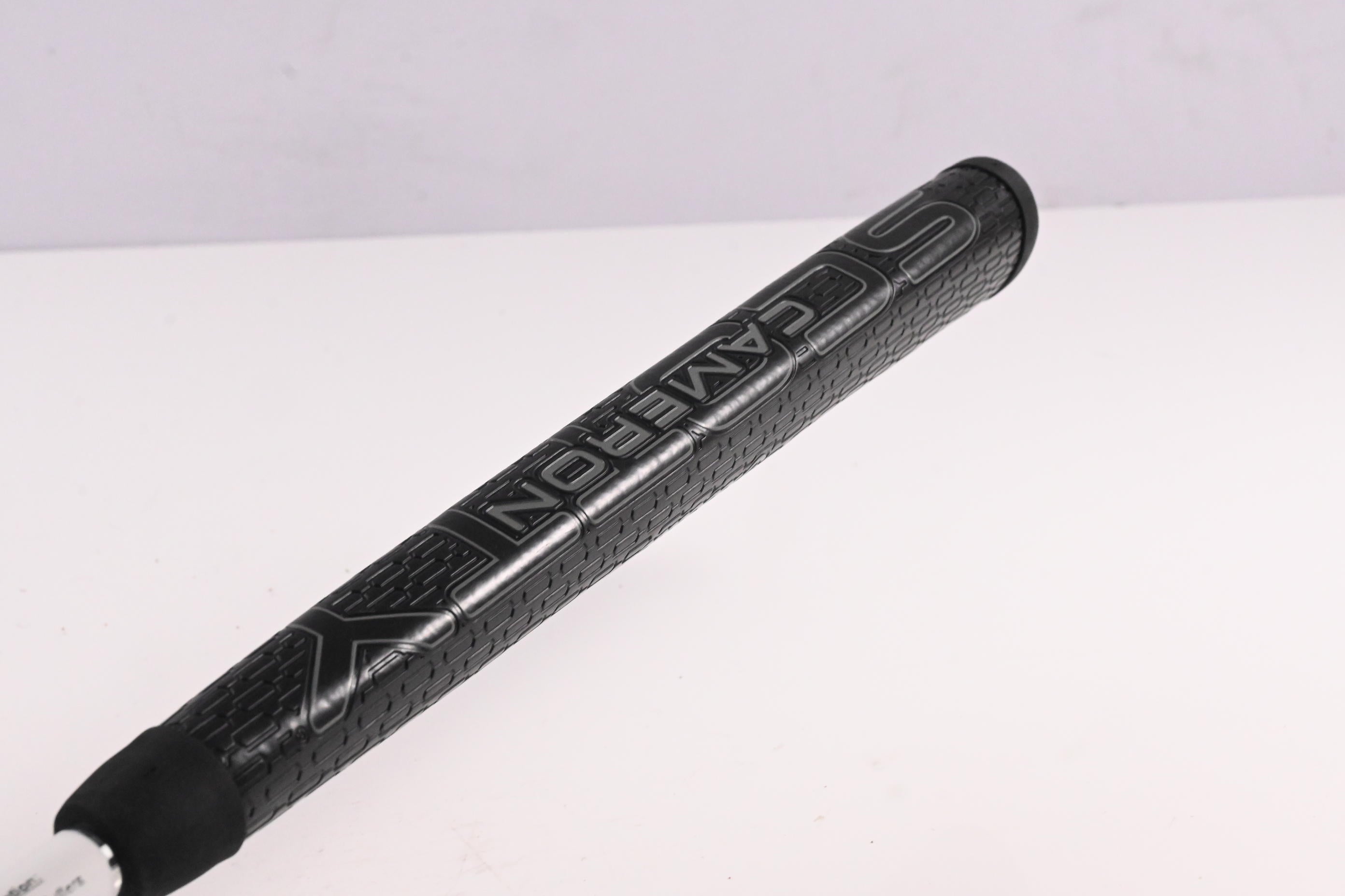 Scotty Cameron Phantom Black 9.2R Putter / 33 Inch