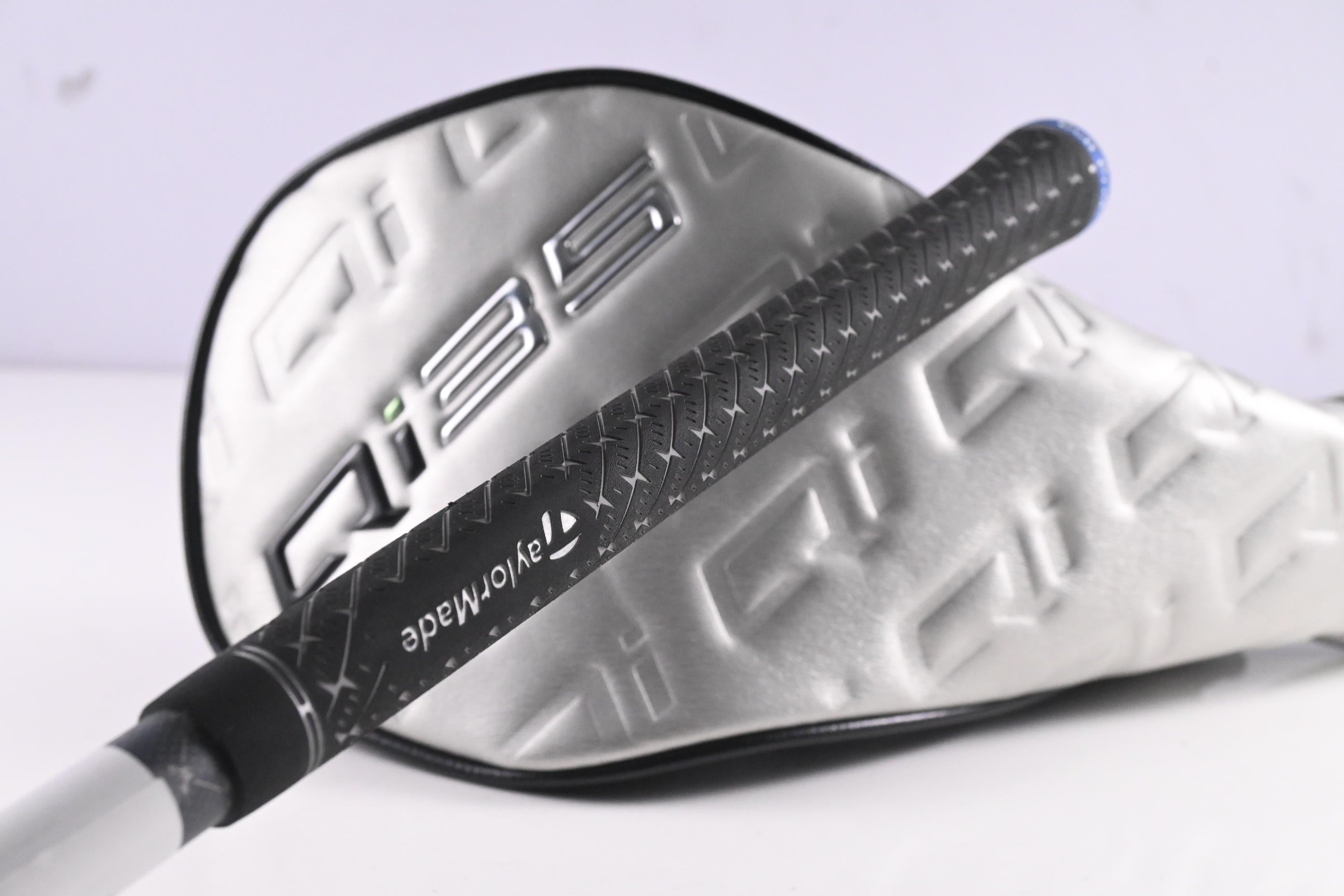 Taylormade Qi35 Max Driver / 10.5 Degree / Regular Flex Tensei AV Blue 65 Shaft