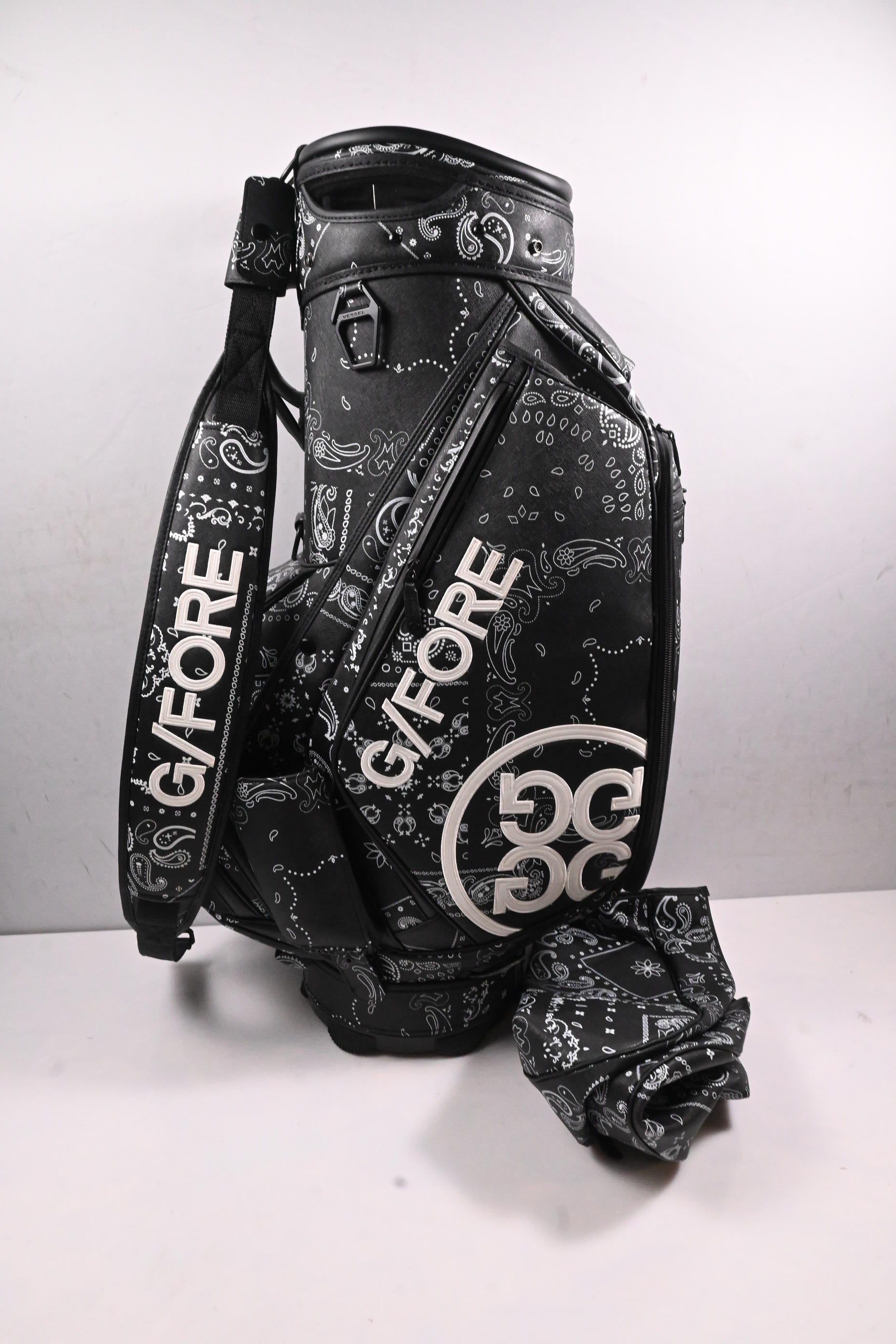 G/Fore Saffiano Boro Tour Bag / 6-Way Divider / Black, White
