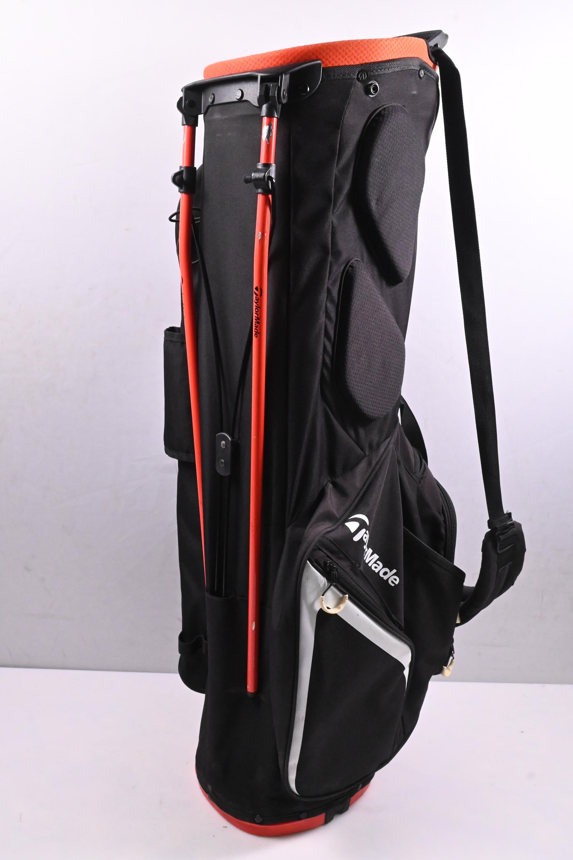 Taylormade Flex Tech Lite Stand Bag / 4-Way Divider / Black, White, Red