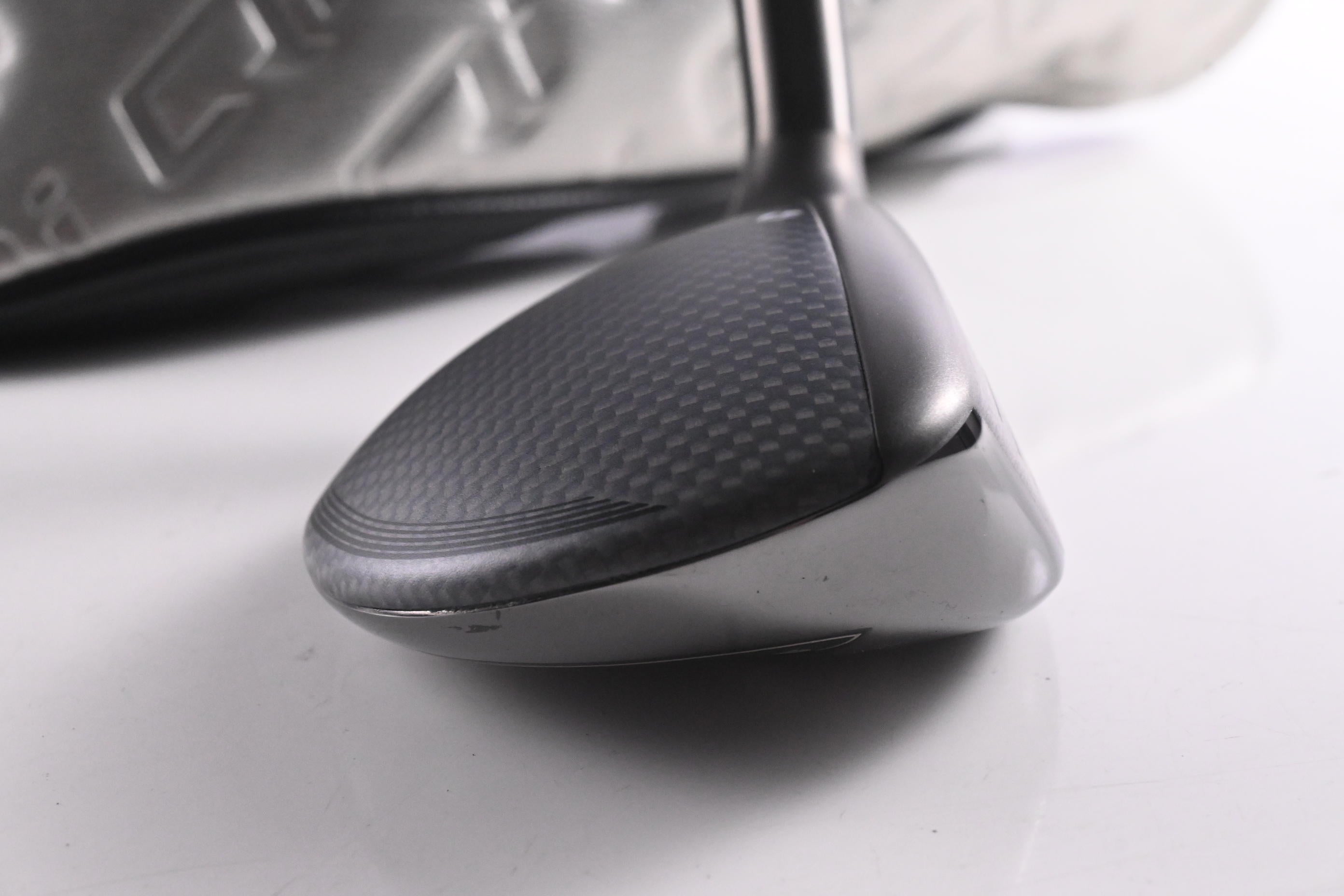 Taylormade Qi35 Max #4 Hybrid / 23 Degree / Regular Flex Fujikura Air Speeder 50