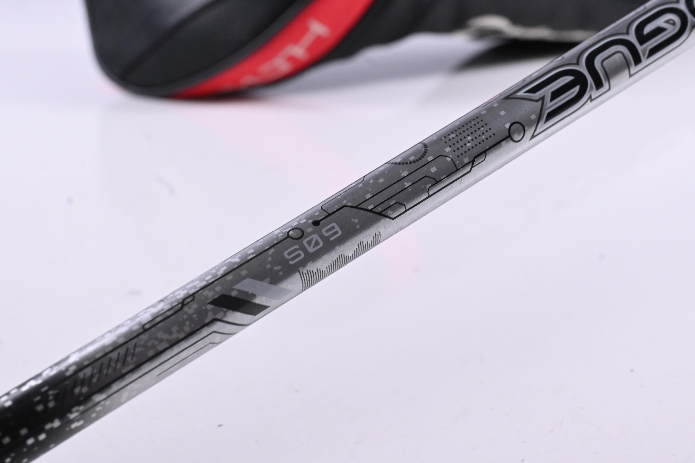Taylormade Stealth Plus Driver / 10.5 Degree / Stiff Flex Aldila Rogue Silver 60