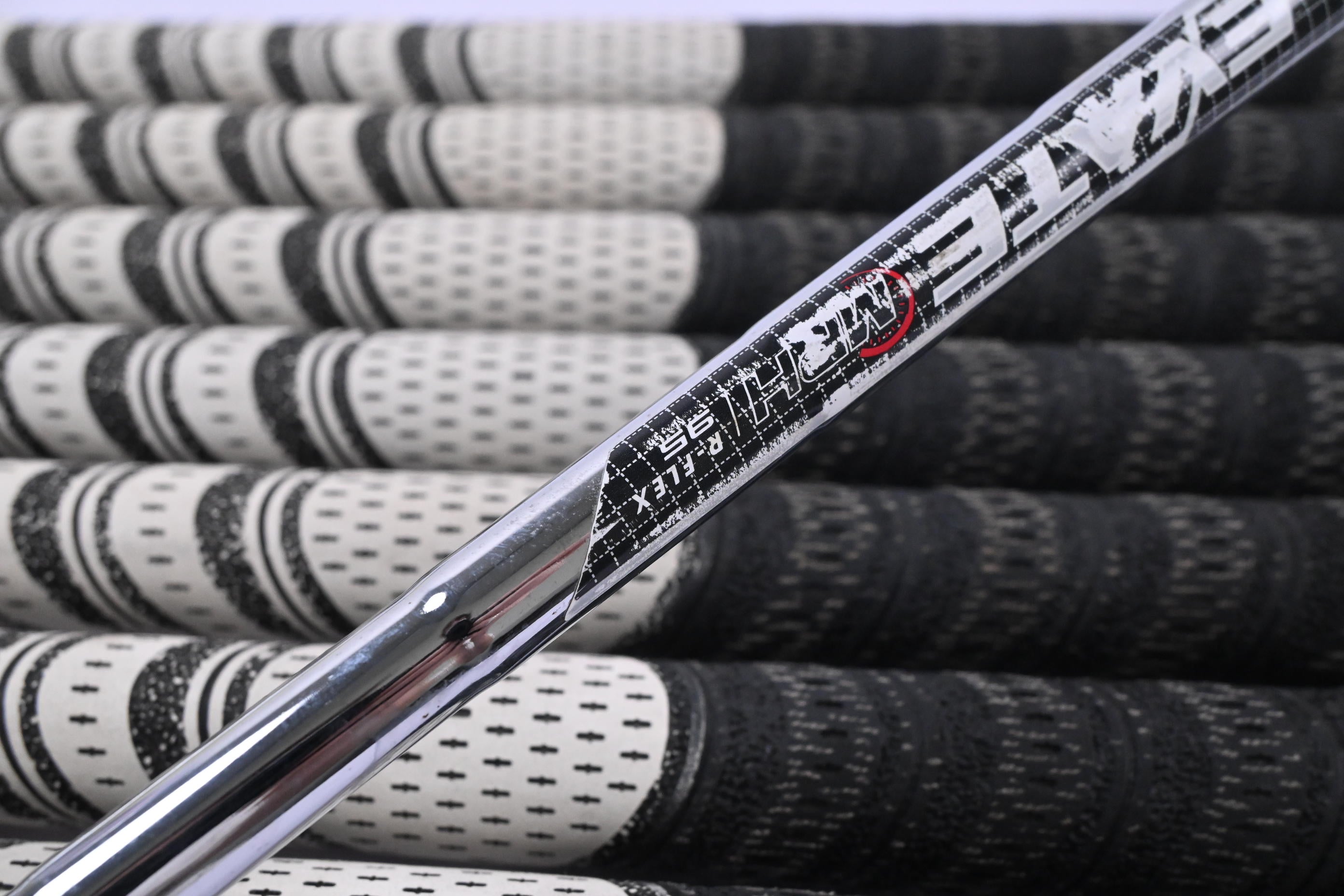 Callaway Paradym Irons / 5-PW+AW+52* / Regular Flex Elevate MPH 95 Shafts
