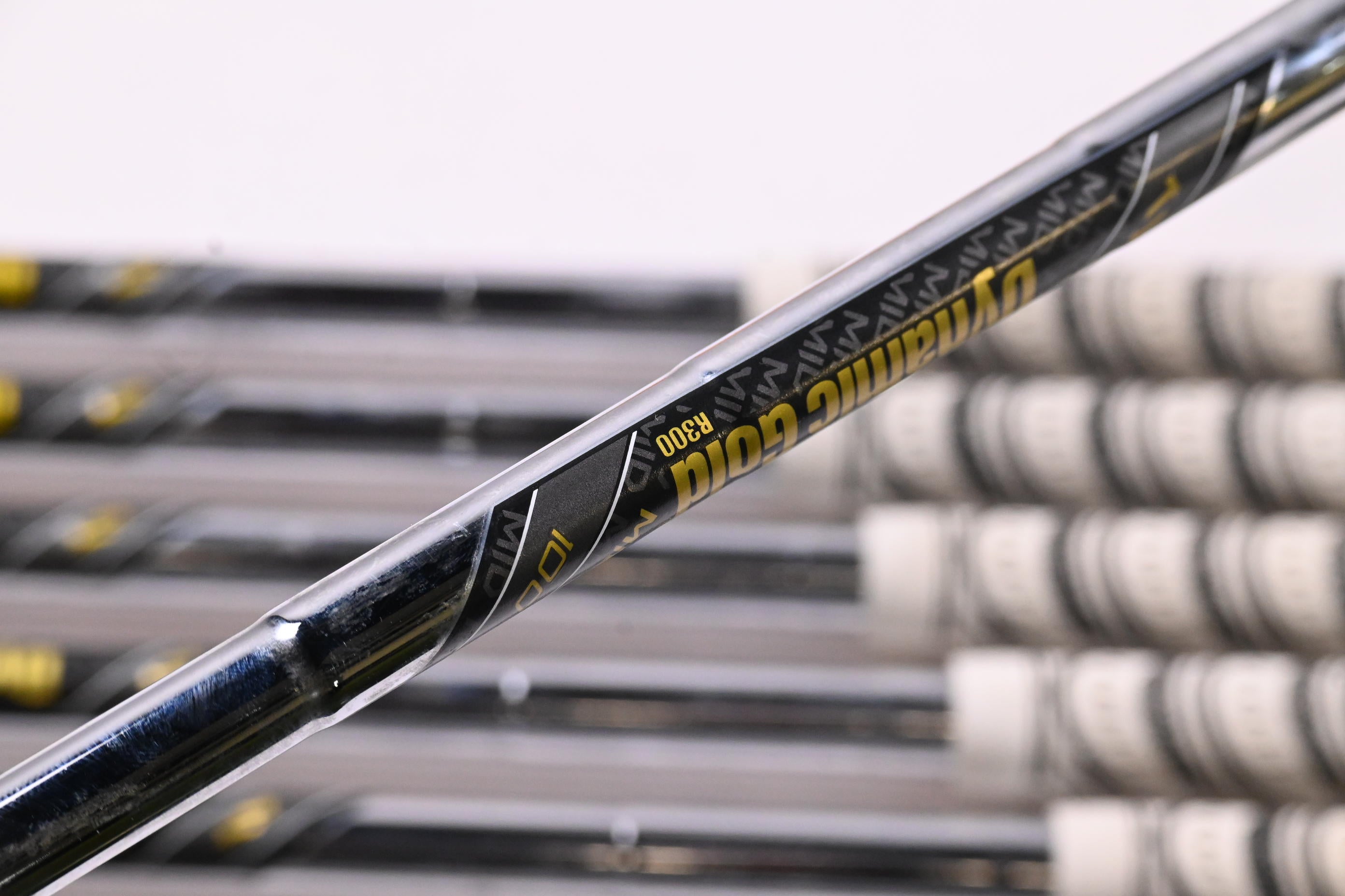 Ping i540 Irons / 5-PW+GW / Blue Dot / Regular Flex Dynamic Gold Mid 100 Shafts