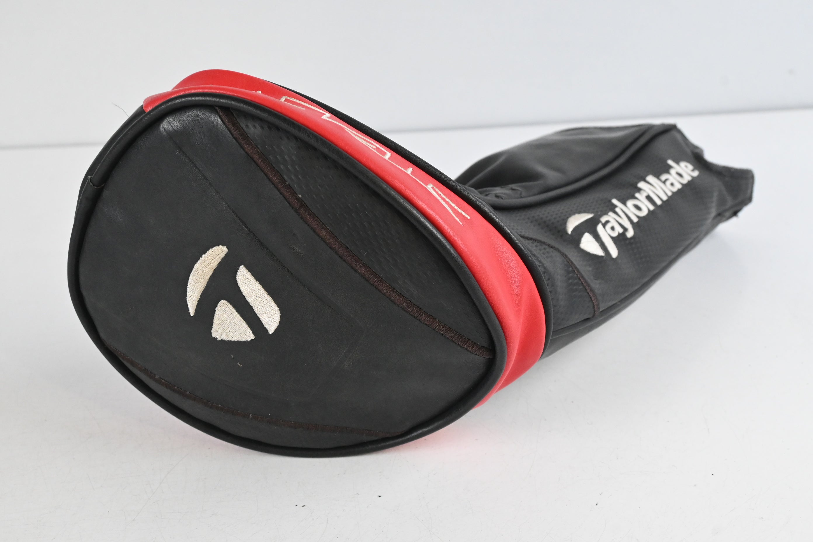 Taylormade Stealth Driver / 9 Degree / Stiff Flex Kuro Kage Black 60 Shaft
