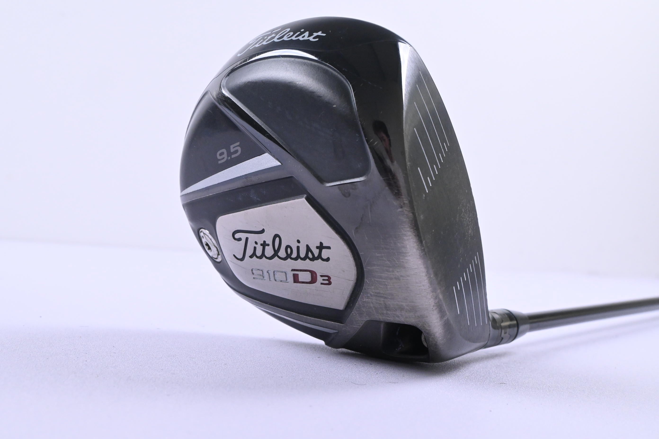 Titleist 910 D3 Driver / 9.5 Degree / Stiff Flex Diamana 'ahina 82 Shaft