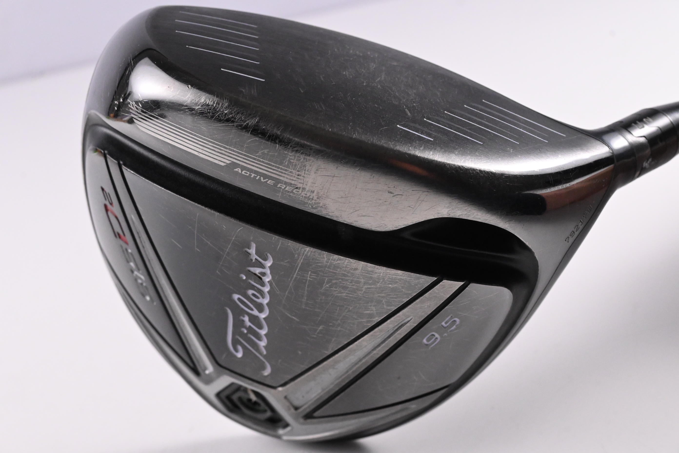 Titleist 915 D2 Driver / 9.5 Degree / Stiff Flex HZRDUS Smoke Black RDX 60 Shaft