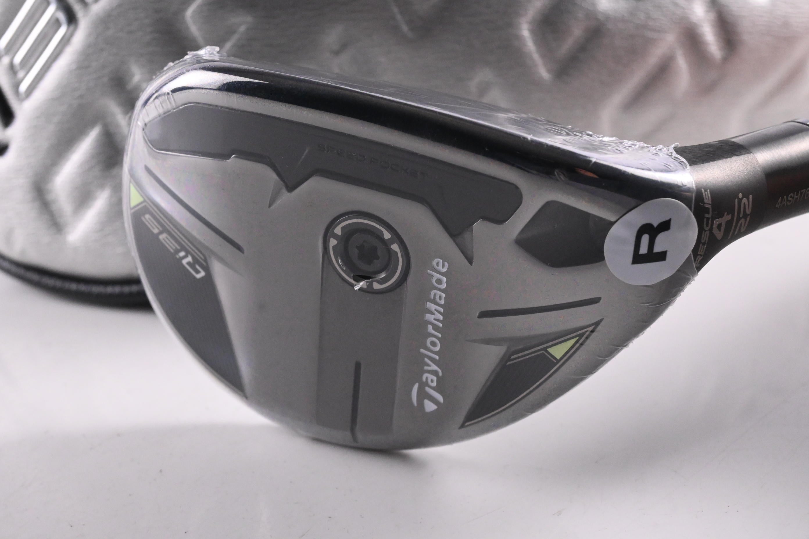 Taylormade Qi35 #4 Hybrid / 22 Degree / Regular Flex Fujikura Ventus Blue 6